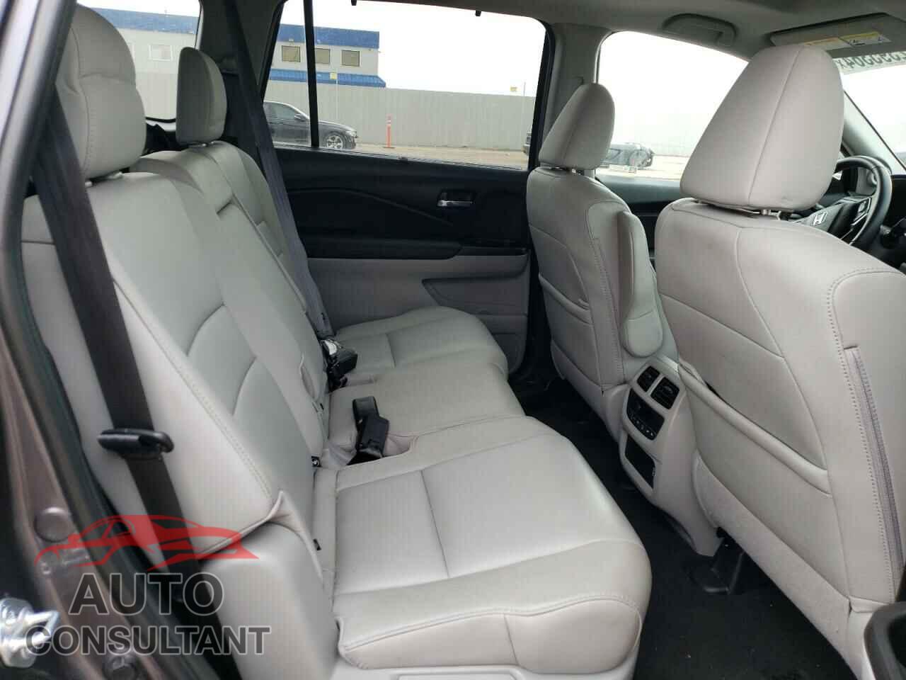 HONDA PILOT 2021 - 5FNYF6H50MB036069