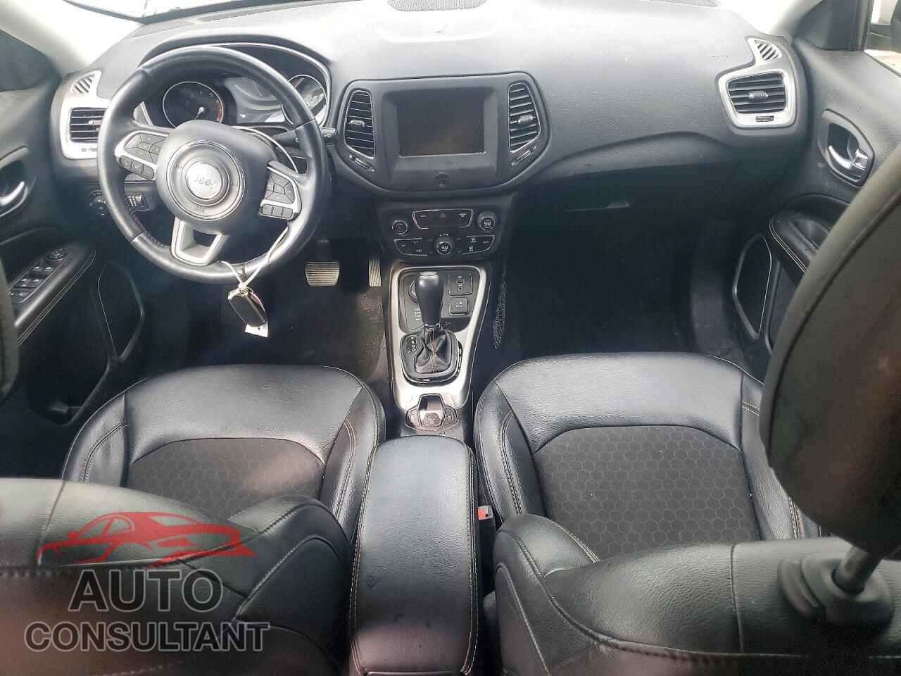 JEEP COMPASS 2019 - 3C4NJDBB7KT656114