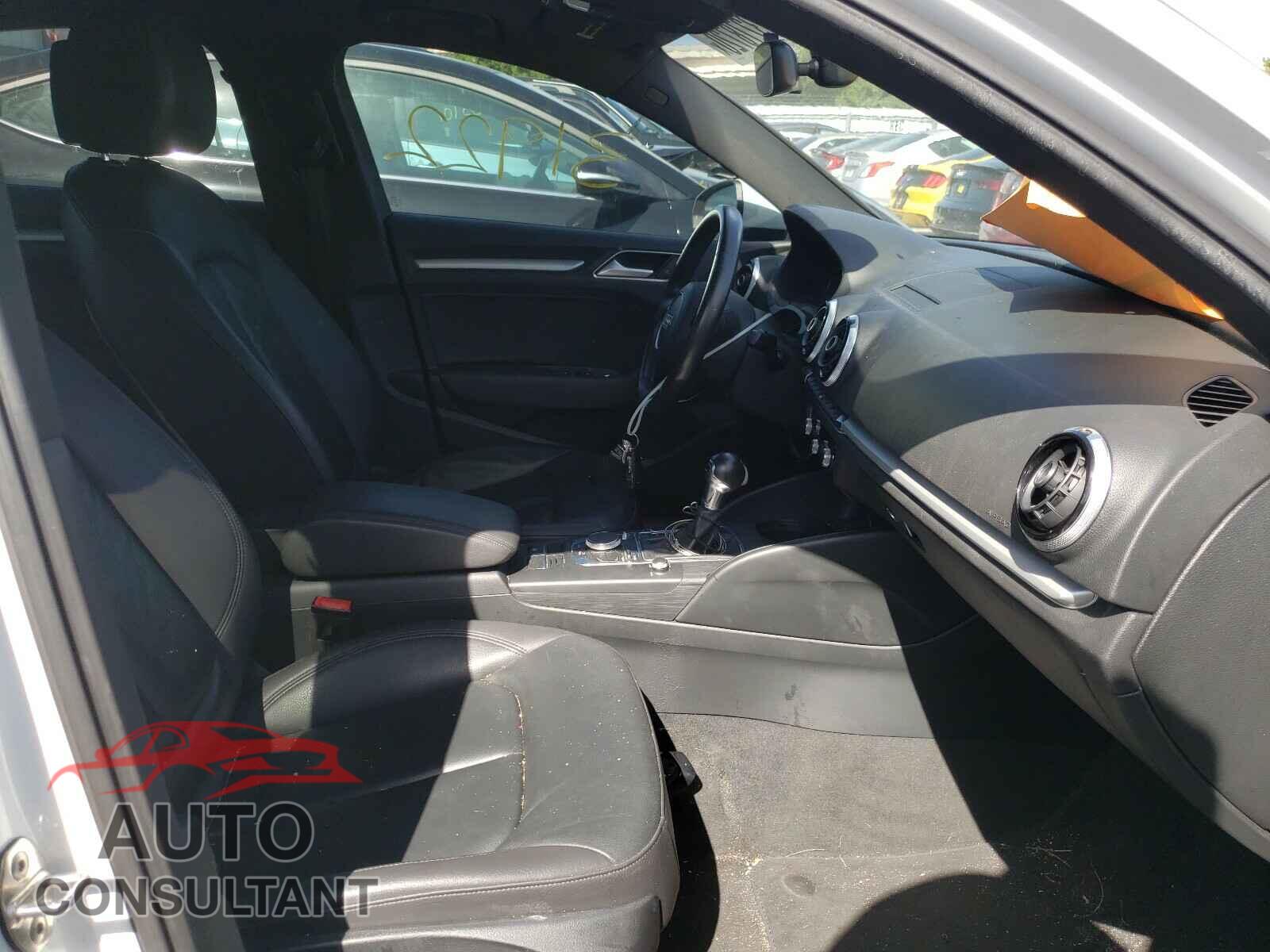 AUDI A3 2016 - WAUA7GFF1G1069575