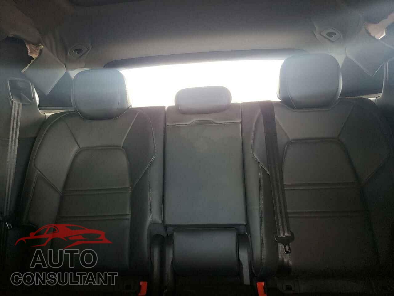 PORSCHE CAYENNE 2021 - WP1AA2AY2MDA09149