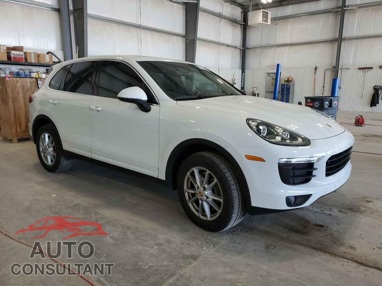 PORSCHE CAYENNE 2017 - WP1AA2A20HKA86891