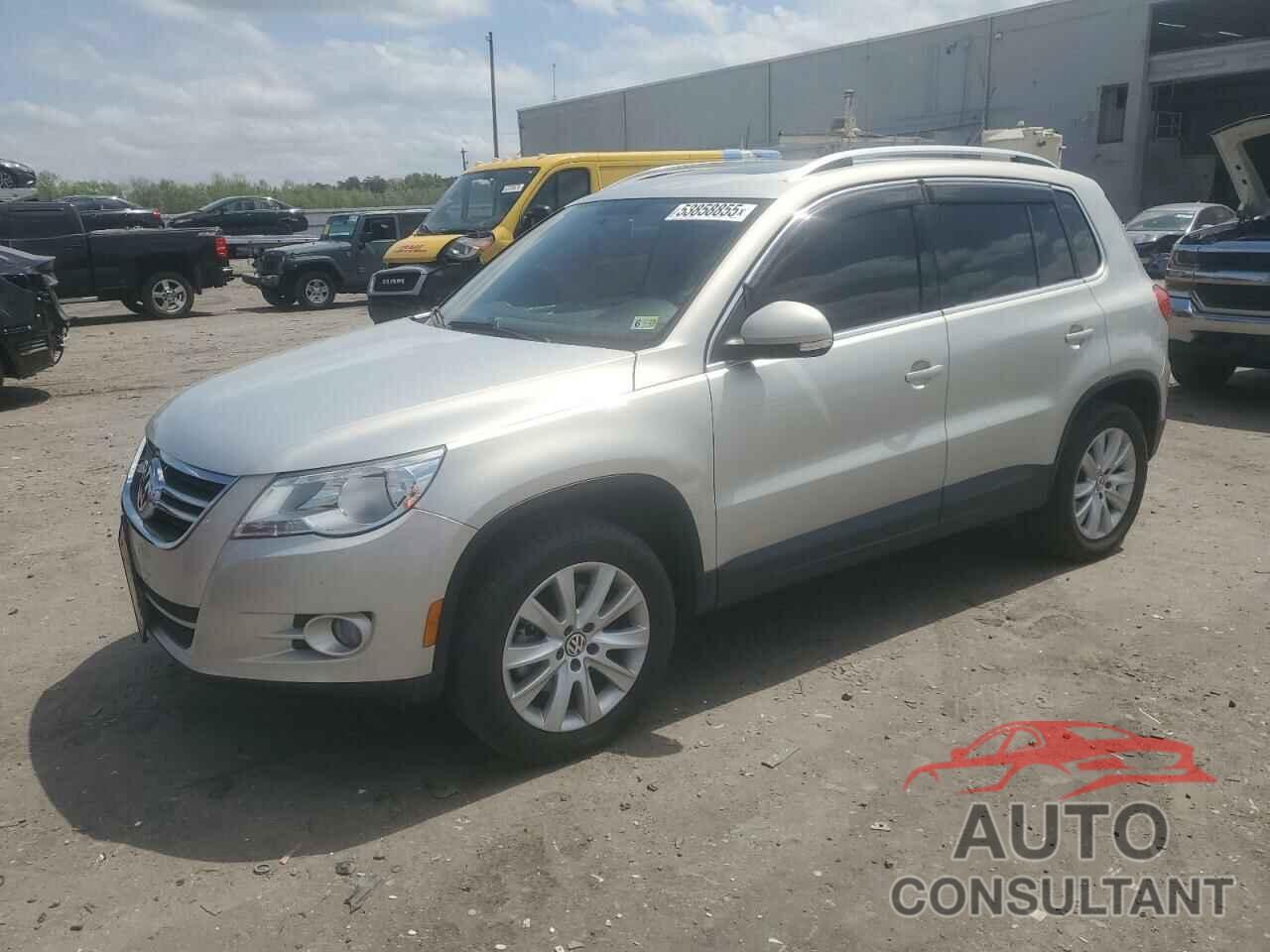 VOLKSWAGEN TIGUAN 2009 - WVGBV75N09W501502