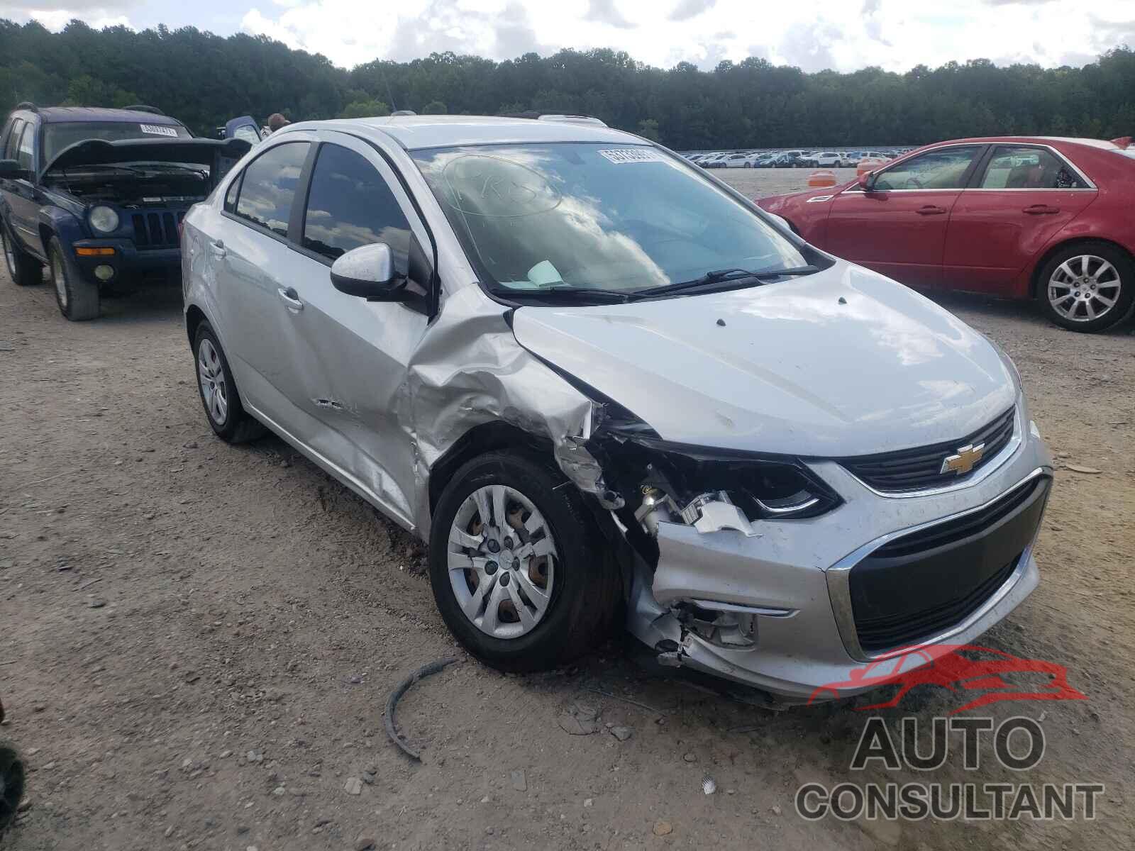 CHEVROLET SONIC 2017 - 1G1JB5SH0H4172654
