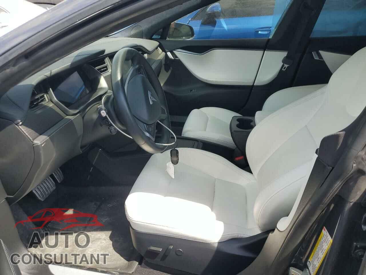 TESLA MODEL S 2021 - 5YJSA1E40MF423935