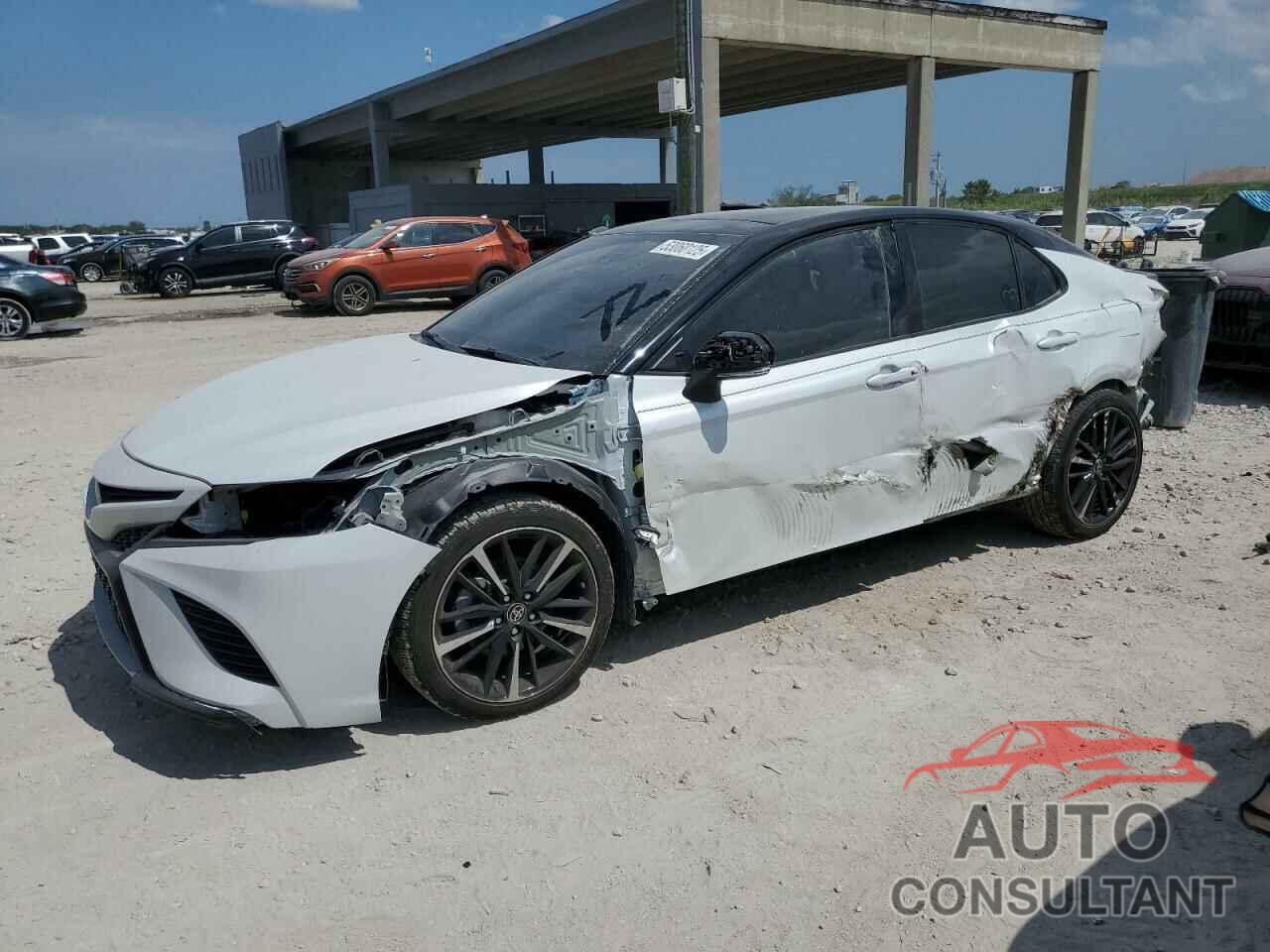 TOYOTA CAMRY 2020 - 4T1KZ1AK4LU045276