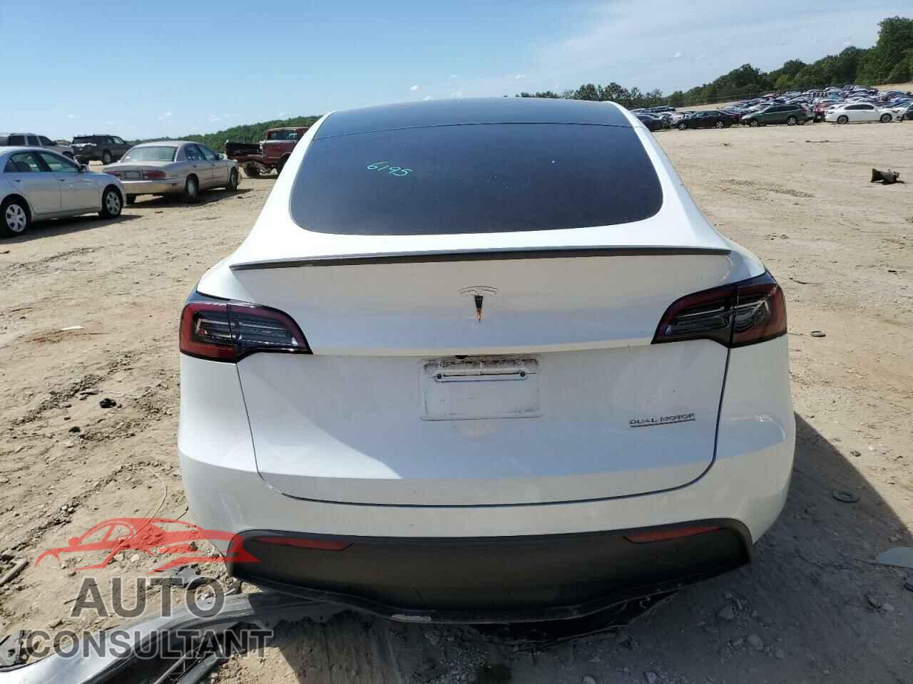 TESLA MODEL Y 2023 - 7SAYGDEF9PF800362