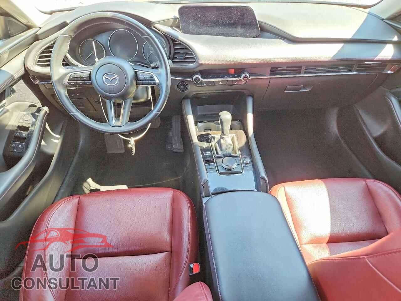 MAZDA 3 2024 - 3MZBPBCM8RM402483