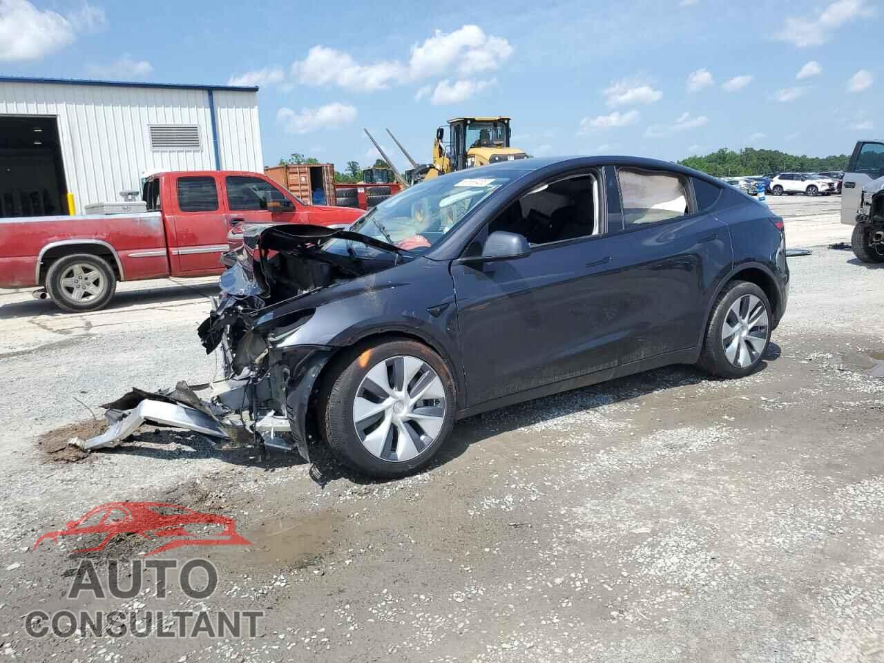 TESLA MODEL Y 2024 - 7SAYGDED2RF094708