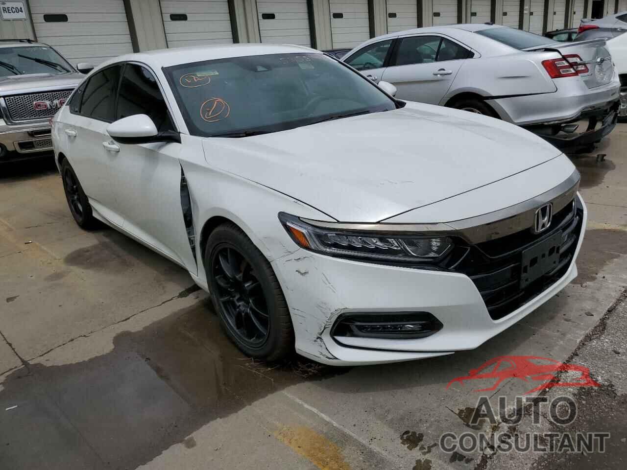 HONDA ACCORD 2018 - 1HGCV1F33JA262372