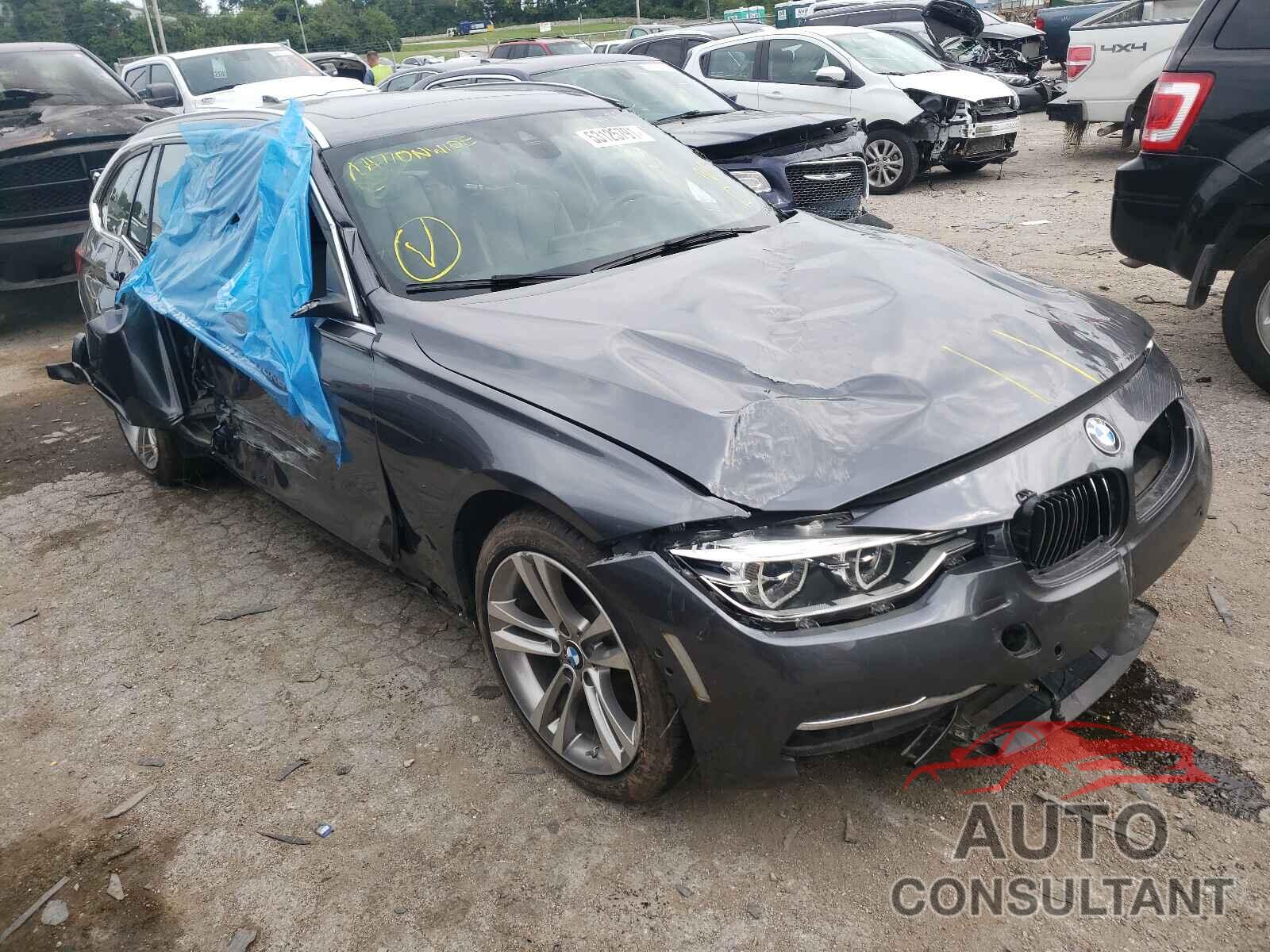 BMW 3 SERIES 2018 - WBA8J1C5XJA019080