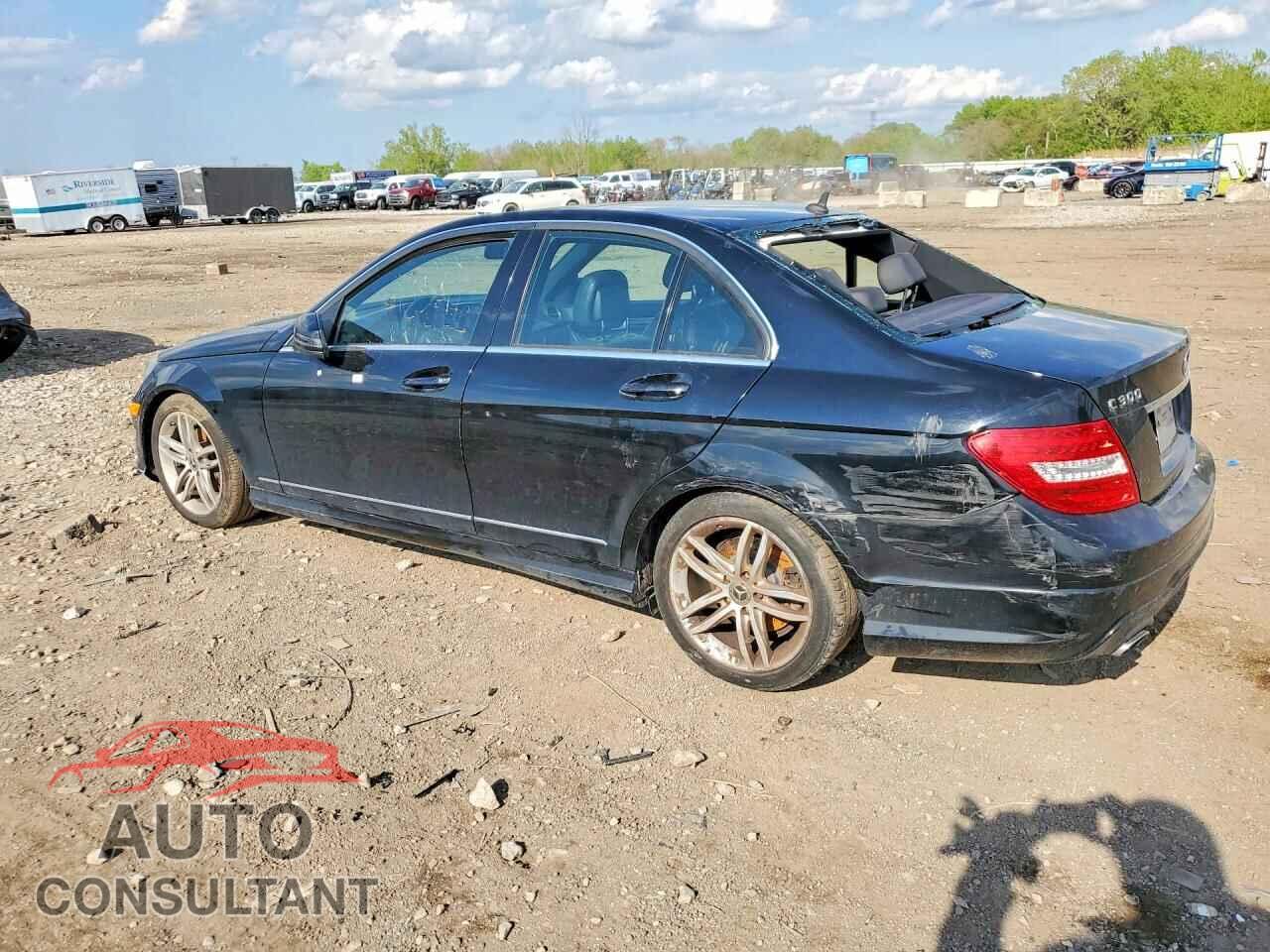 MERCEDES-BENZ C-CLASS 2012 - WDDGF8BB1CA708689