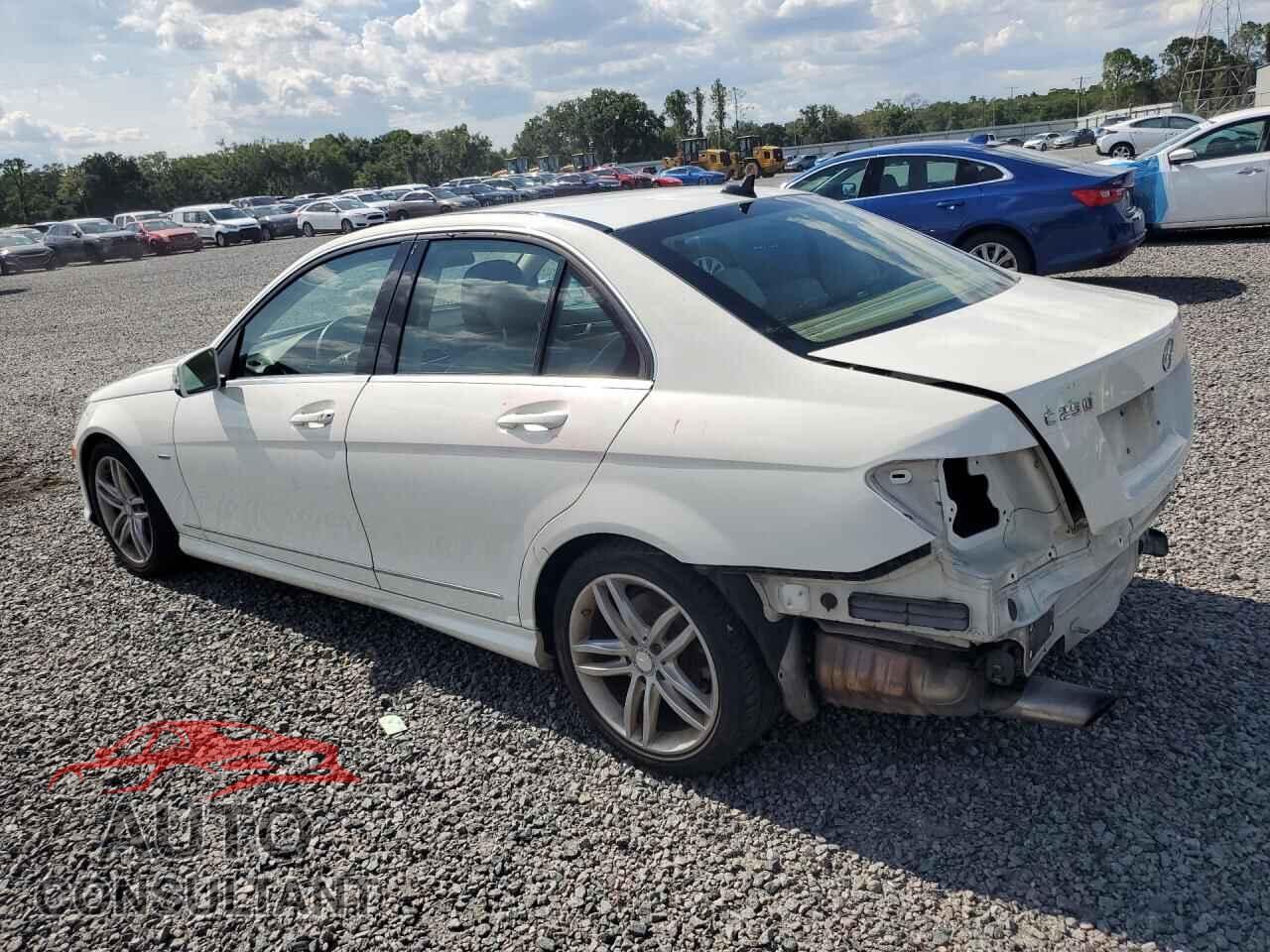 MERCEDES-BENZ C-CLASS 2012 - WDDGF4HB6CA729473