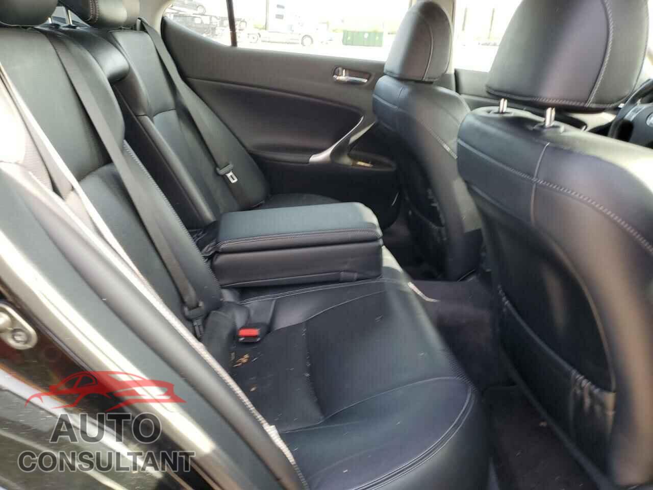 LEXUS IS 2012 - JTHCF5C29C5059818