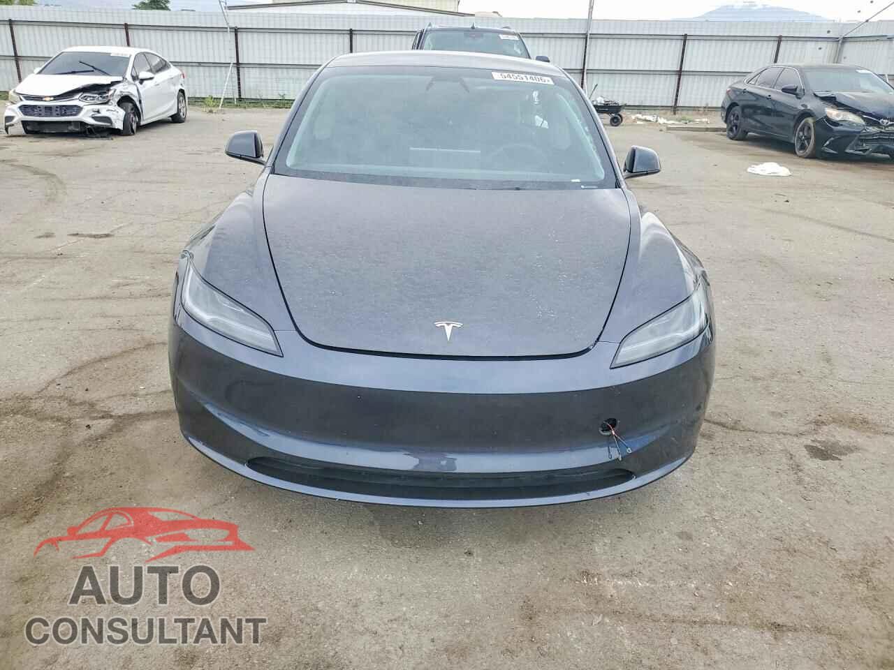 TESLA MODEL 3 2024 - 5YJ3E1EA5RF725601