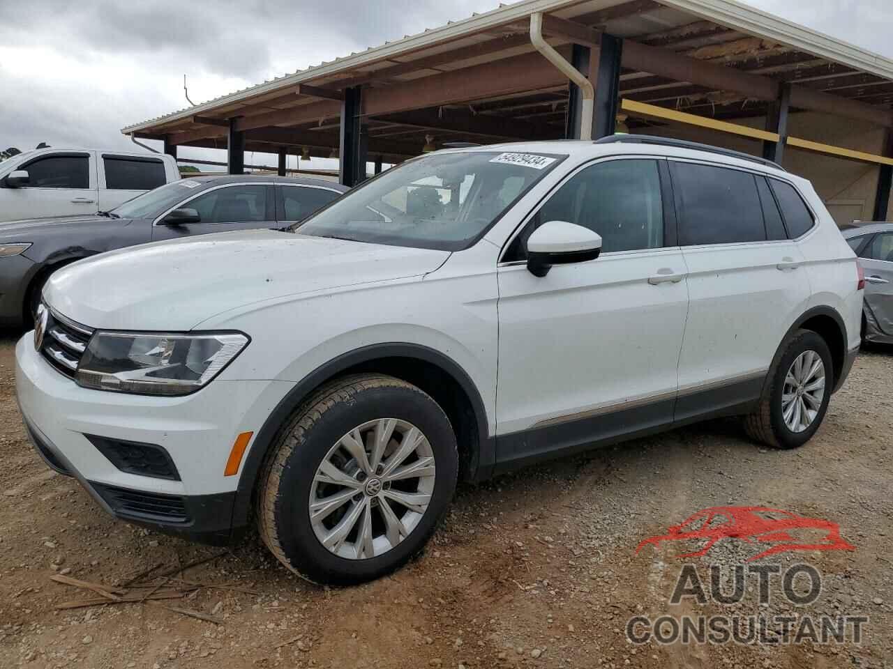 VOLKSWAGEN TIGUAN 2018 - 3VV3B7AX0JM149424