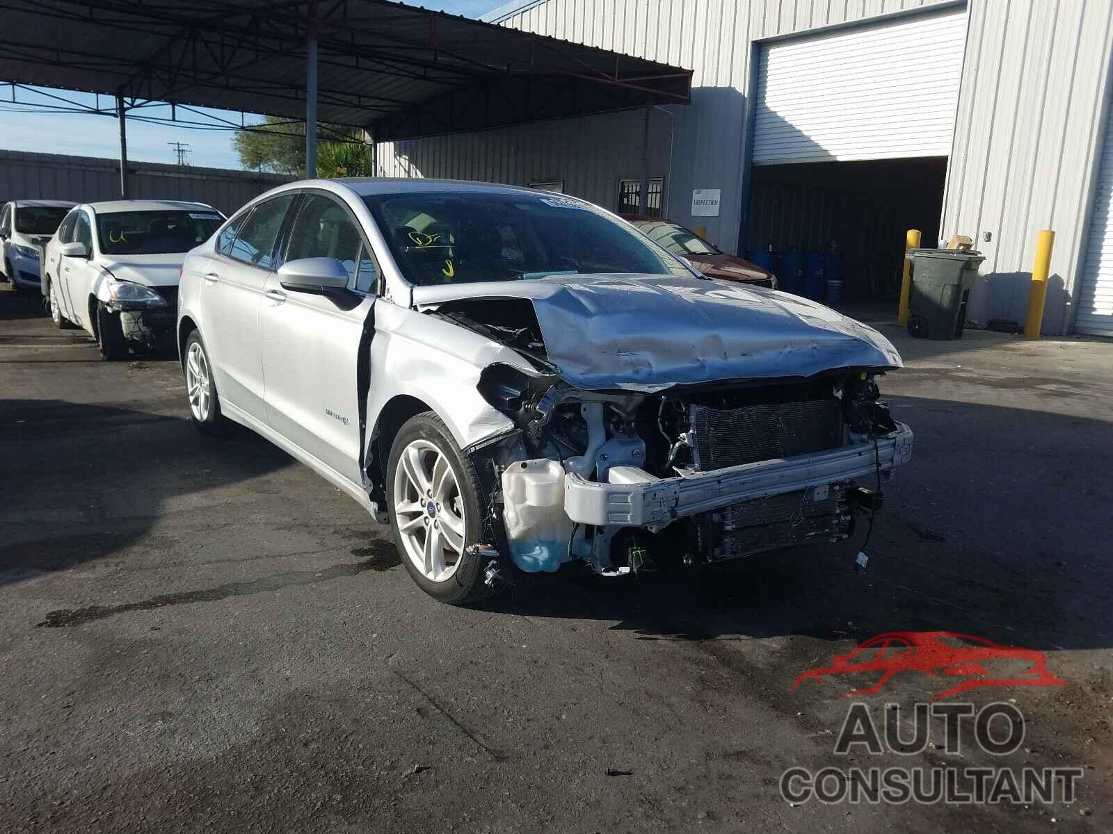 FORD FUSION 2018 - 3FA6P0LU0JR116147