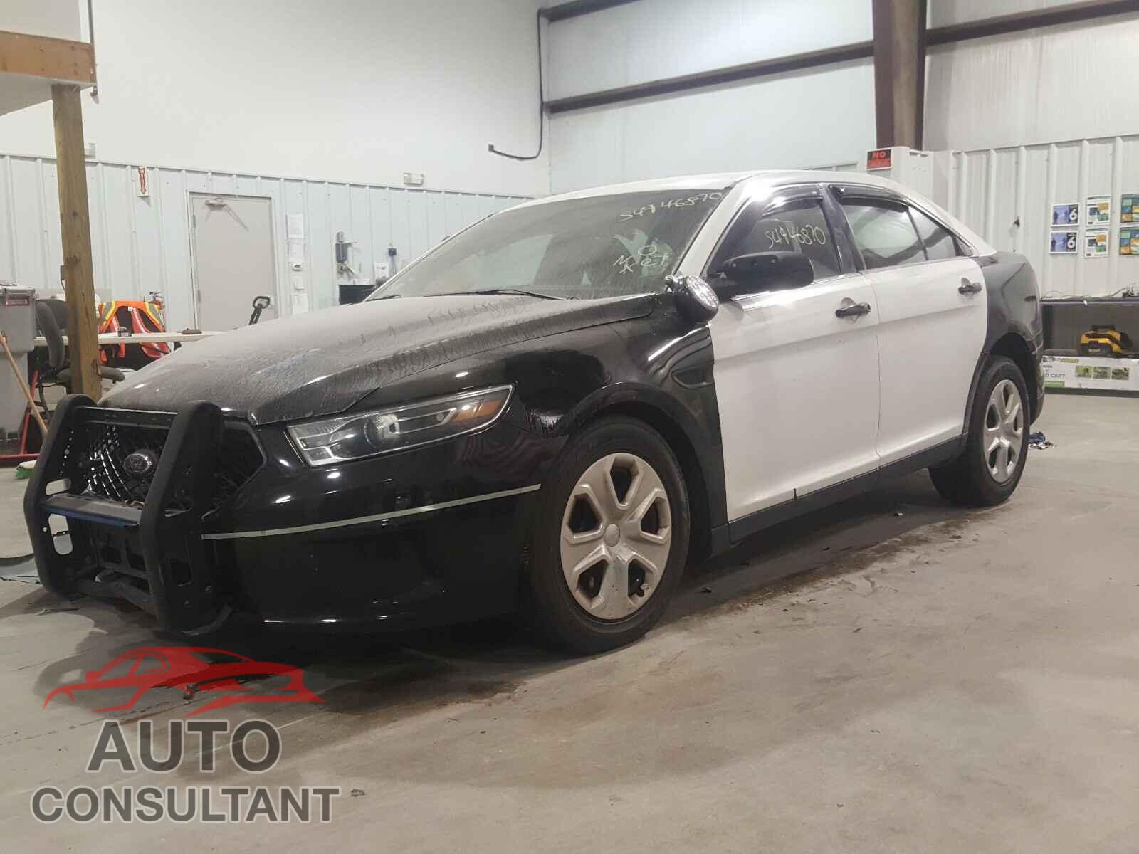 FORD TAURUS 2017 - 1FAHP2MK0HG126437
