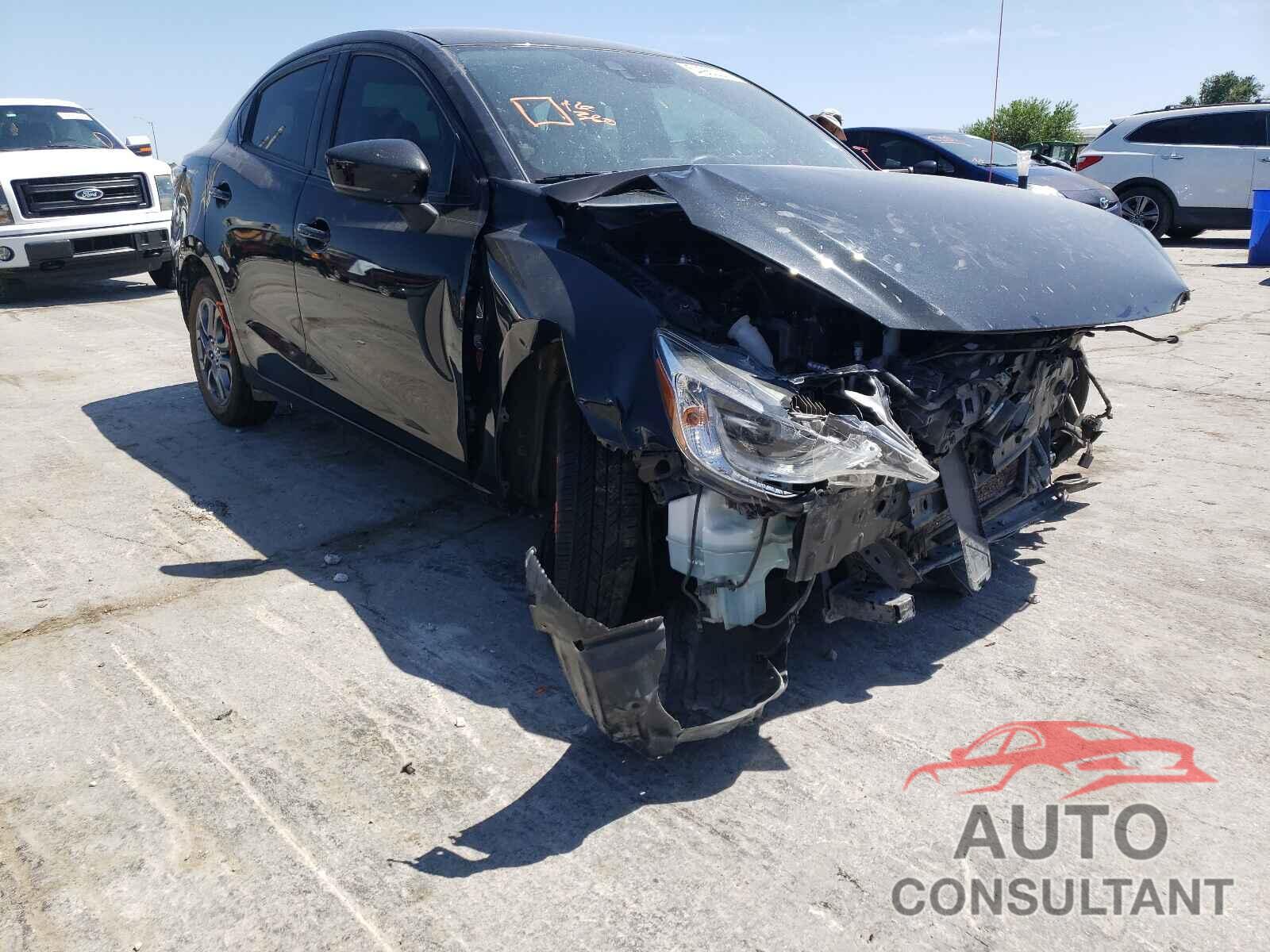 TOYOTA YARIS 2019 - 3MYDLBYV1KY512994