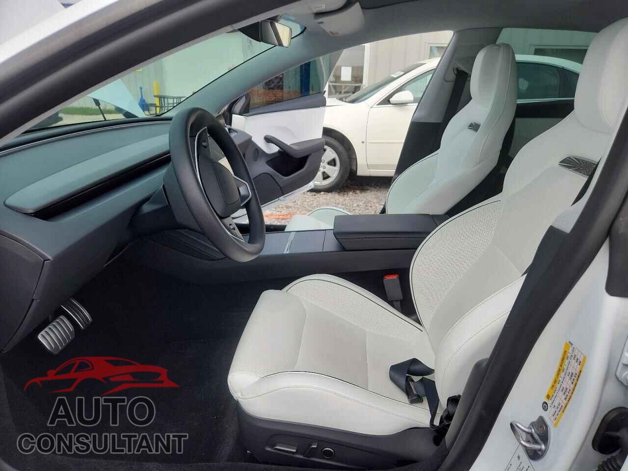 TESLA MODEL 3 2025 - 5YJ3E1ET6SF057637