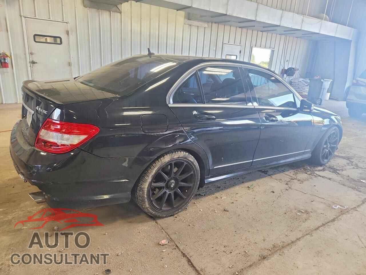 MERCEDES-BENZ C-CLASS 2011 - WDDGF8BB1BR137625