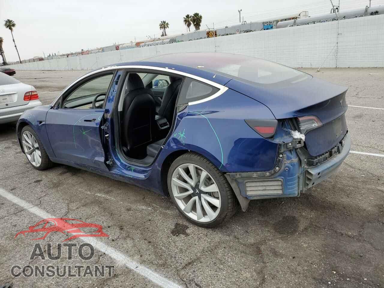 TESLA MODEL 3 2018 - 5YJ3E1EA9JF013743