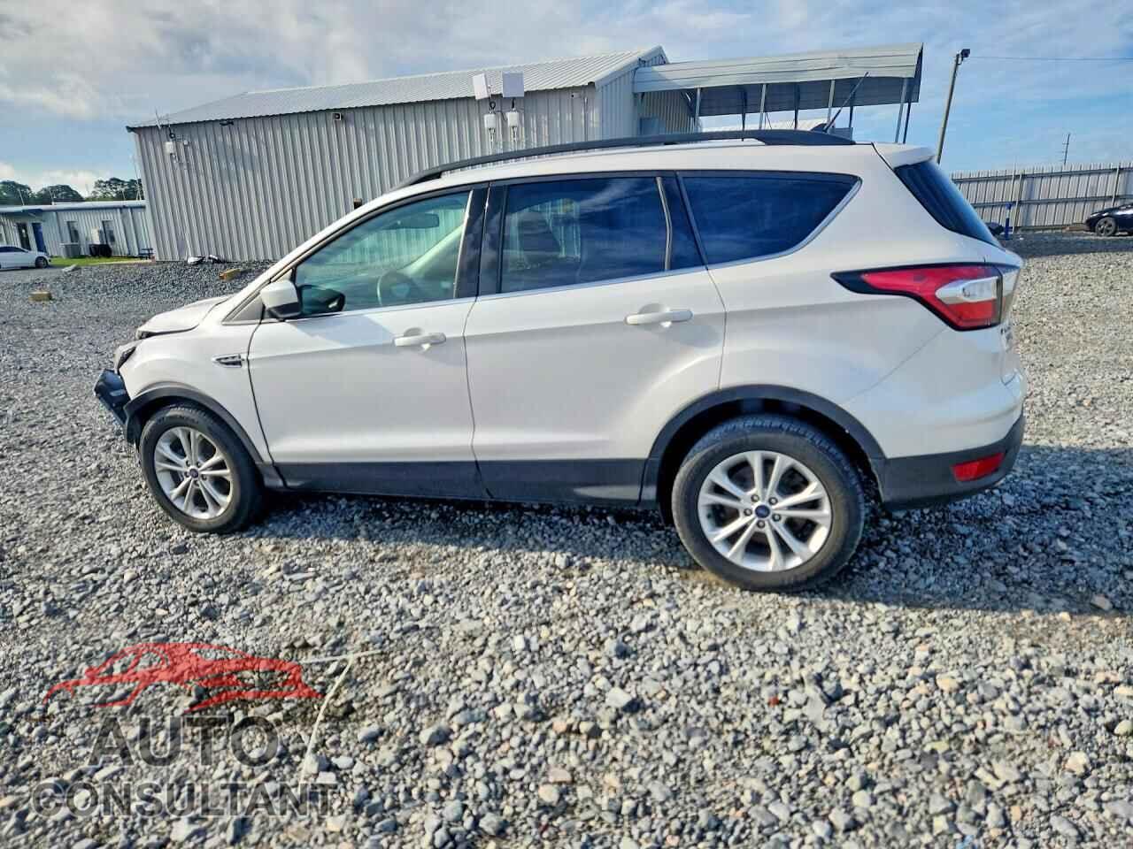 FORD ESCAPE 2018 - 1FMCU0HD7JUB68121