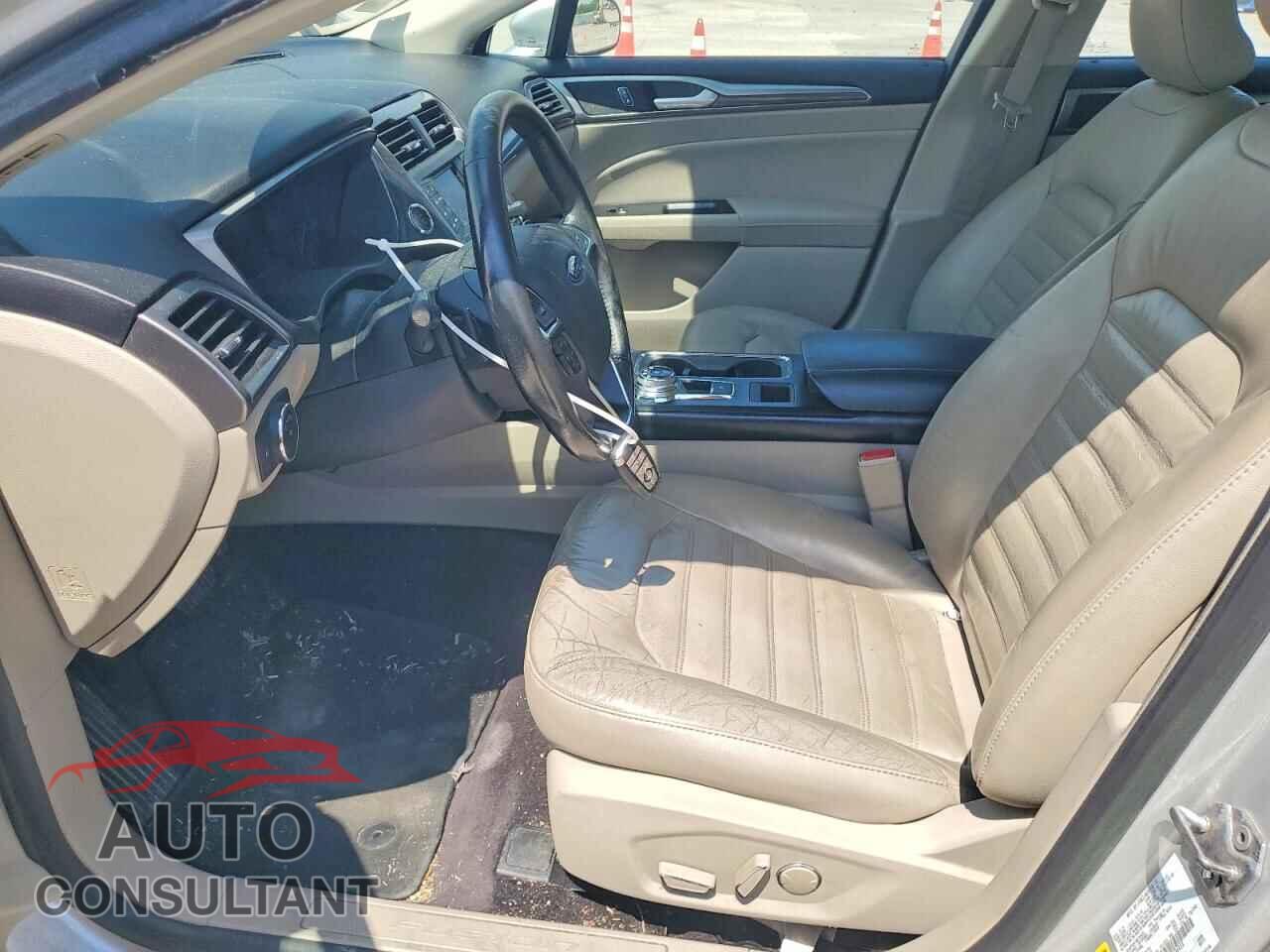 FORD FUSION 2017 - 3FA6P0H97HR130433