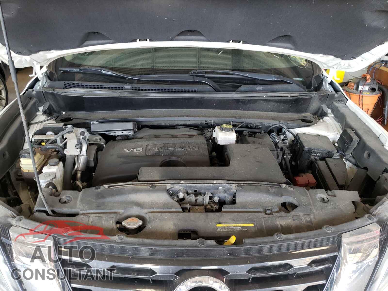 NISSAN PATHFINDER 2017 - 5N1DR2MM4HC659592