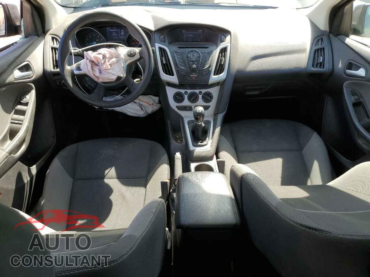 FORD FOCUS 2014 - 1FADP3F29EL442813