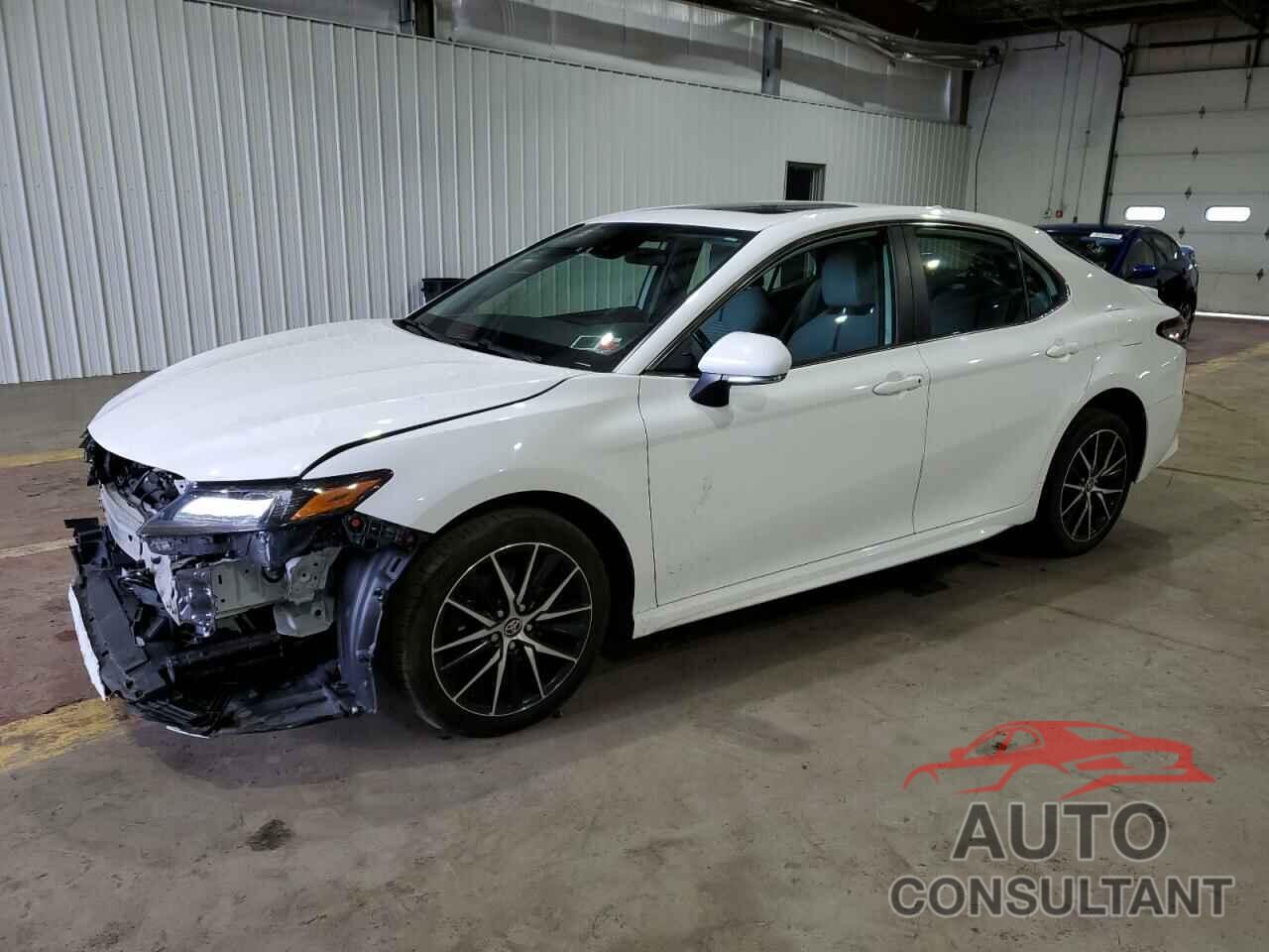 TOYOTA CAMRY 2021 - 4T1G11BK4MU043220
