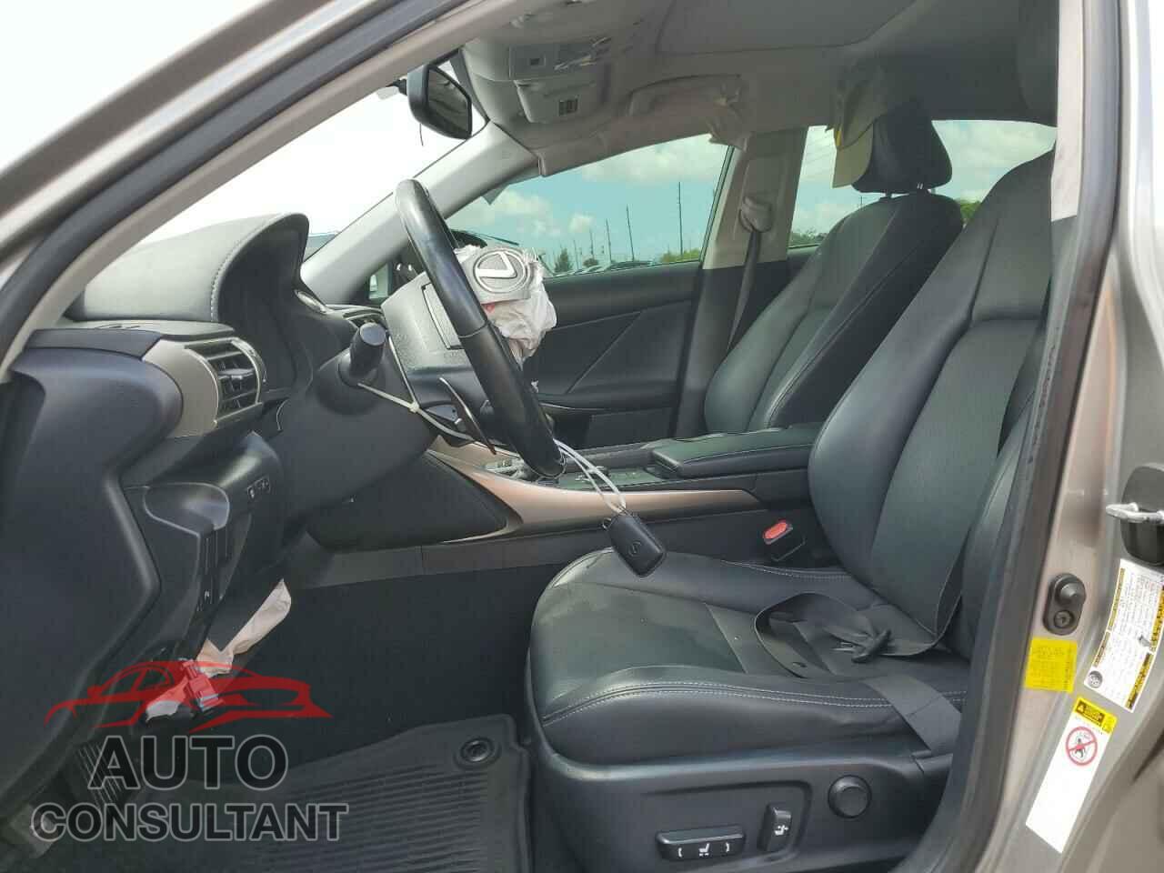 LEXUS IS 2015 - JTHBF1D22F5064544