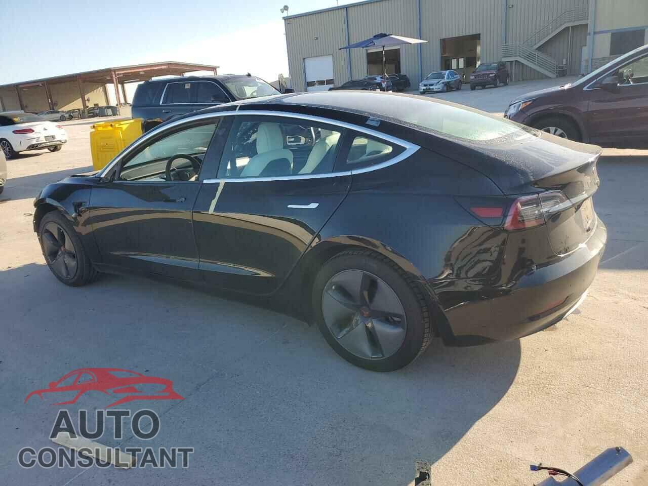 TESLA MODEL 3 2019 - 5YJ3E1EA2KF323508