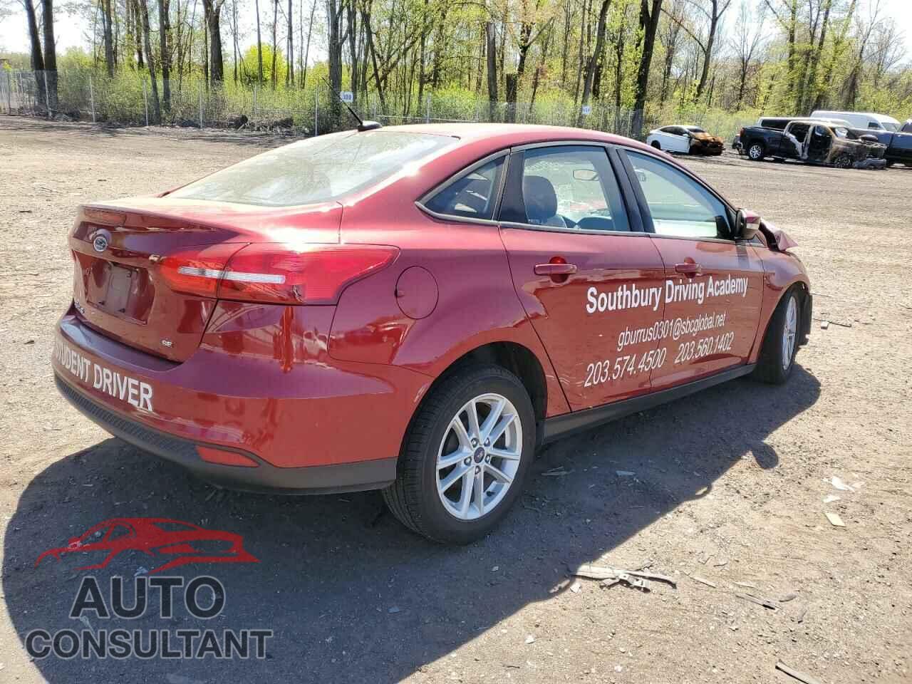 FORD FOCUS 2017 - 1FADP3F26HL305526