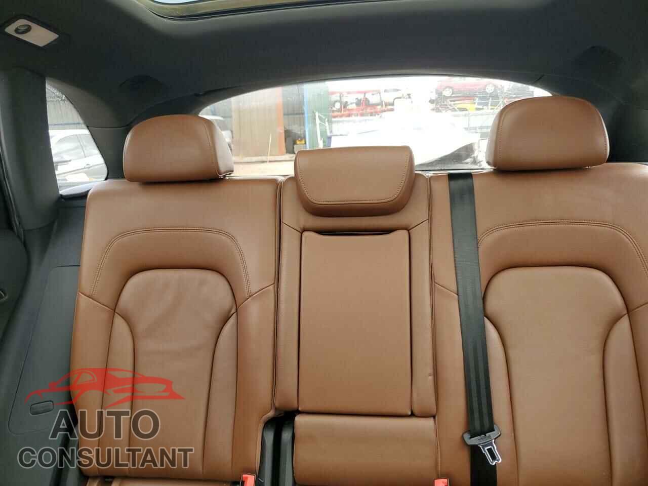 AUDI Q5 2011 - WA1DKBFP5BA004595