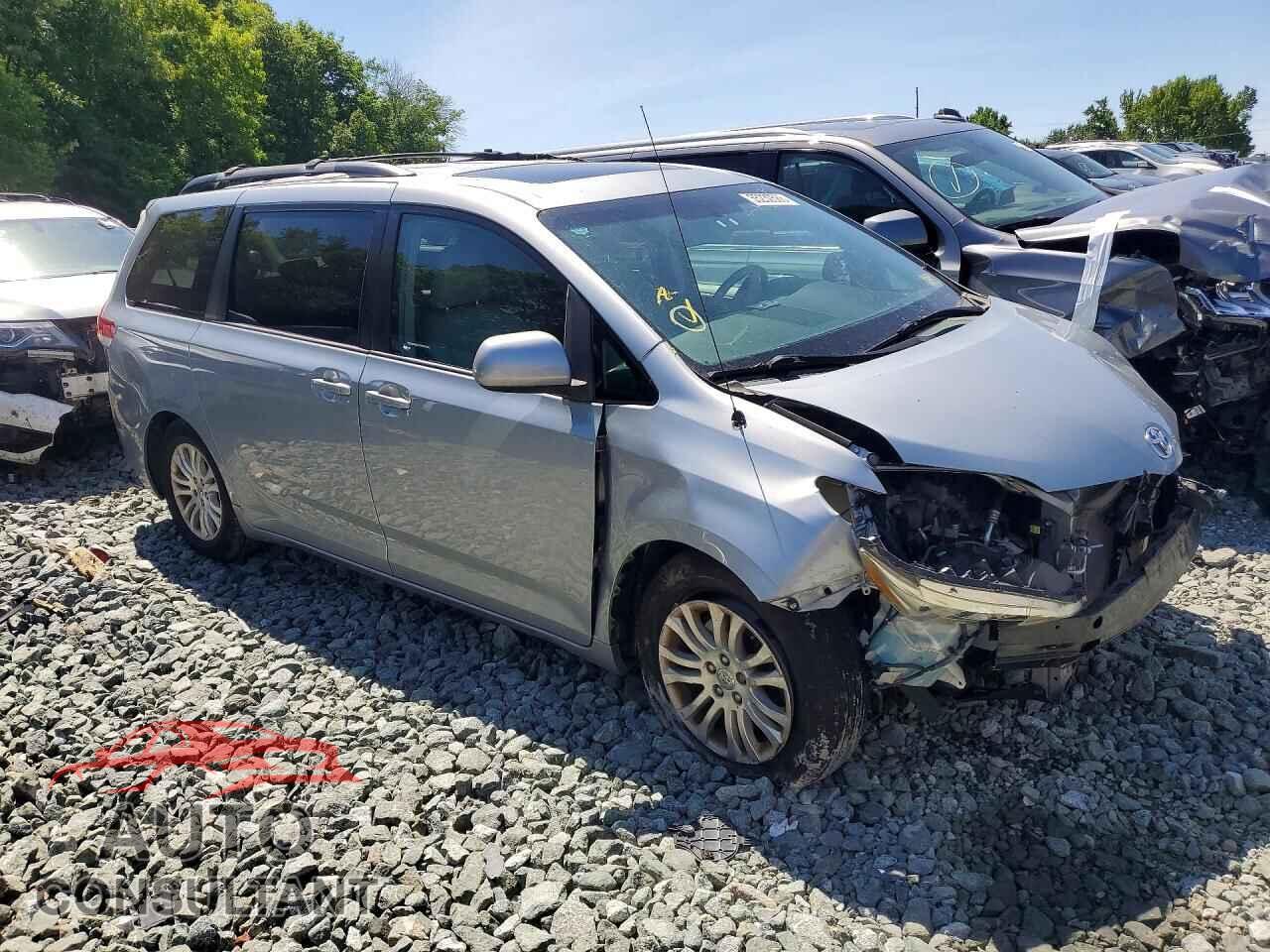 TOYOTA SIENNA 2014 - 5TDYK3DC4ES433277