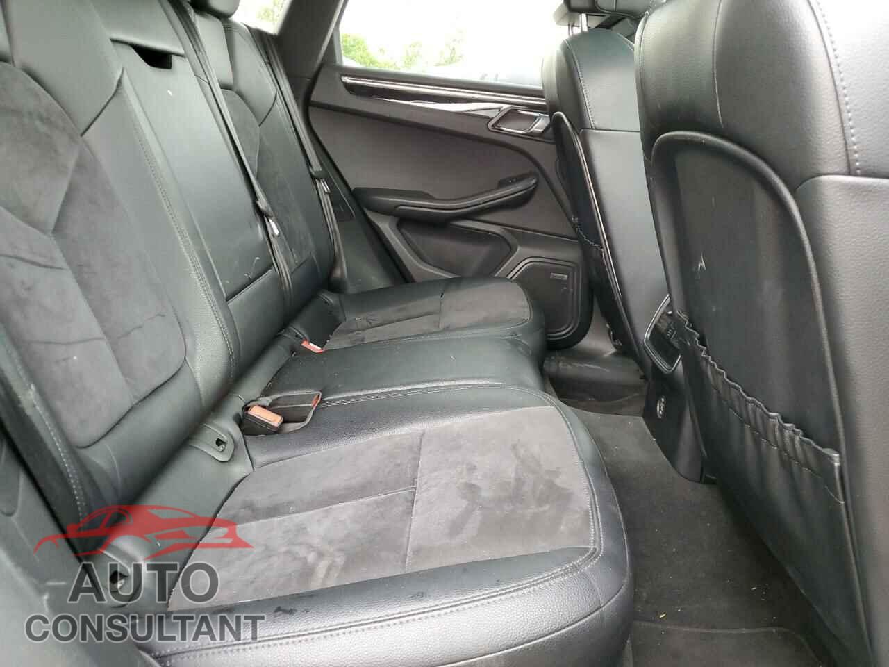 PORSCHE MACAN 2017 - WP1AA2A58HLB80635