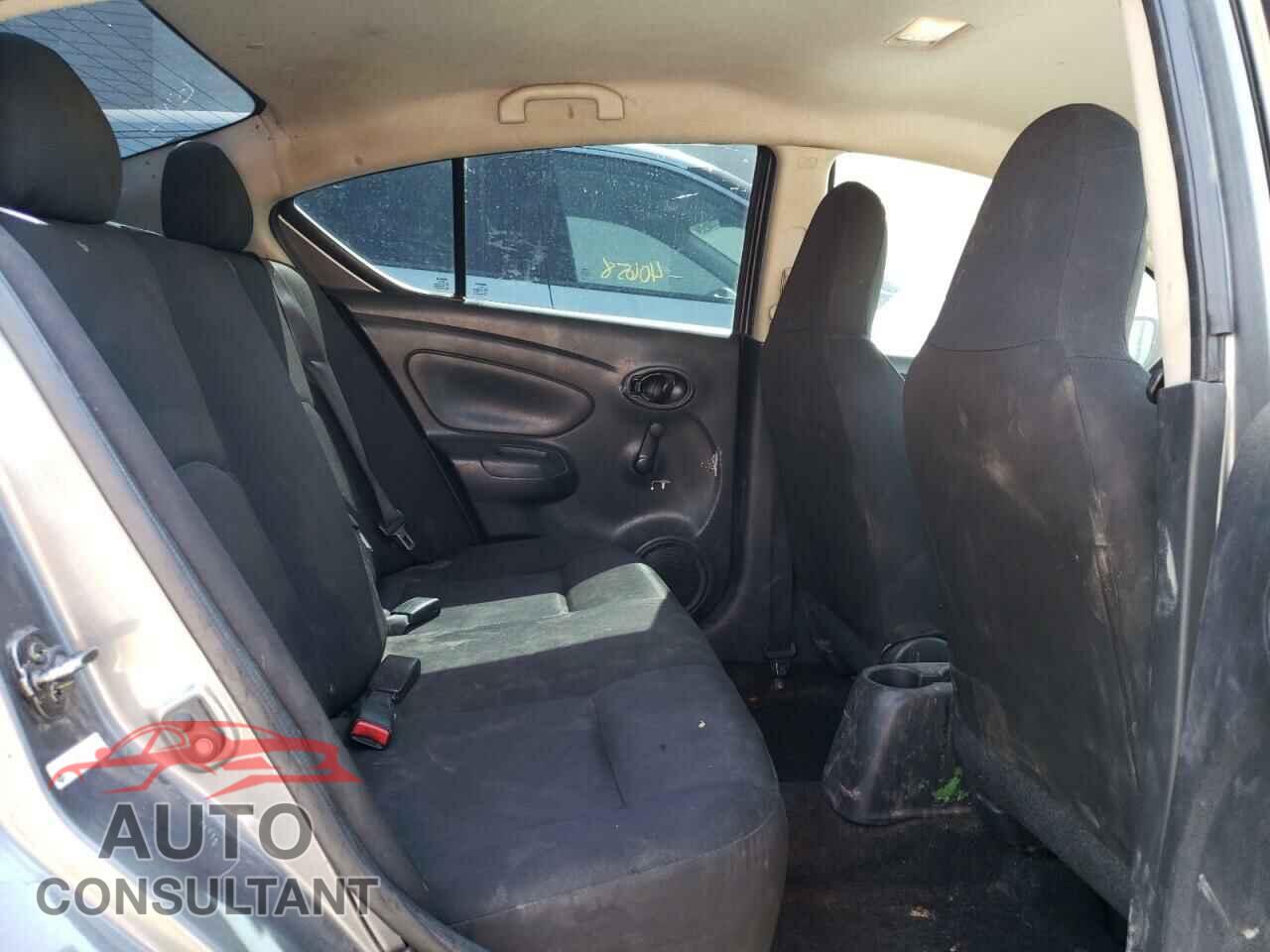 NISSAN VERSA 2017 - 3N1CN7AP8HL801005