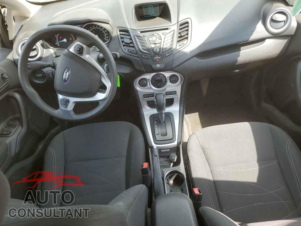 FORD FIESTA 2017 - 3FADP4EJ4HM163125