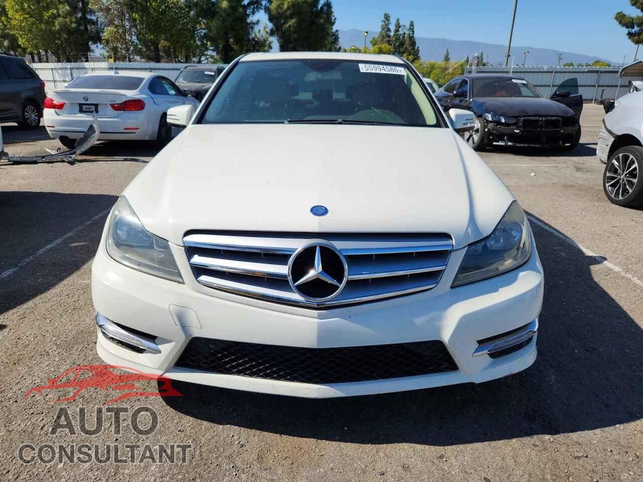 MERCEDES-BENZ C-CLASS 2012 - WDDGF4HB7CA682065