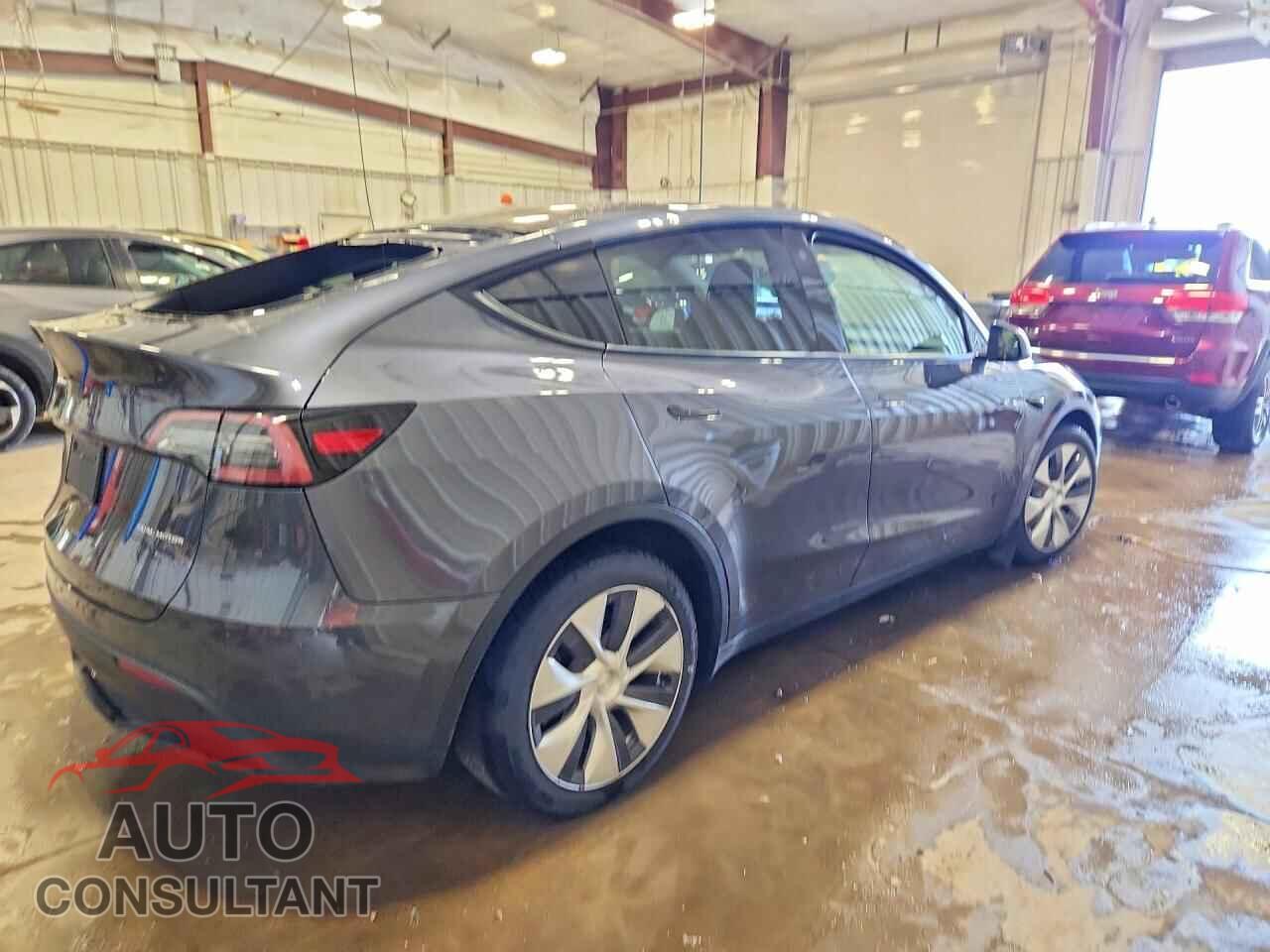 TESLA MODEL Y 2022 - 7SAYGDEE3NF338756