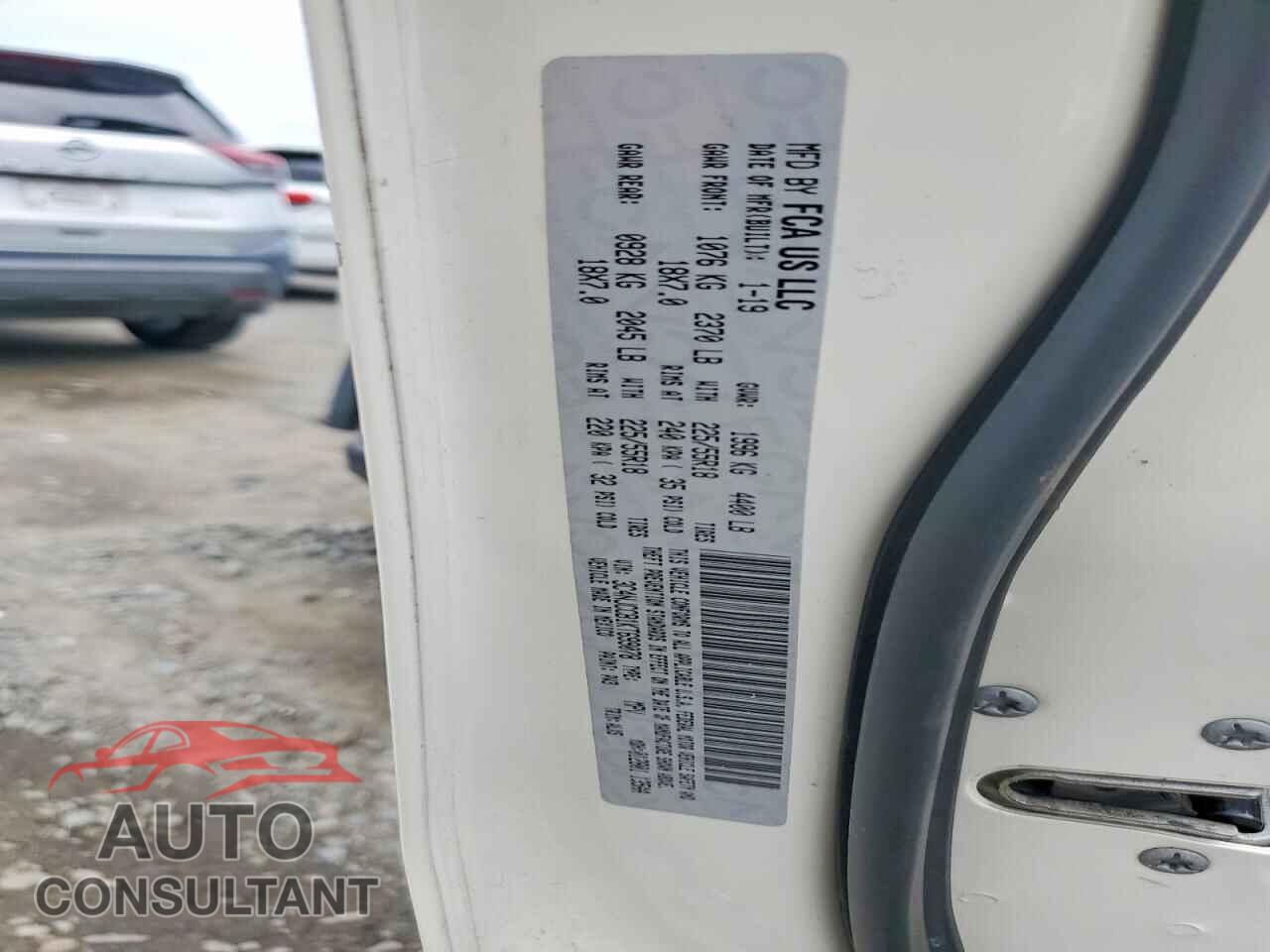 JEEP COMPASS 2019 - 3C4NJCCB1KT699078