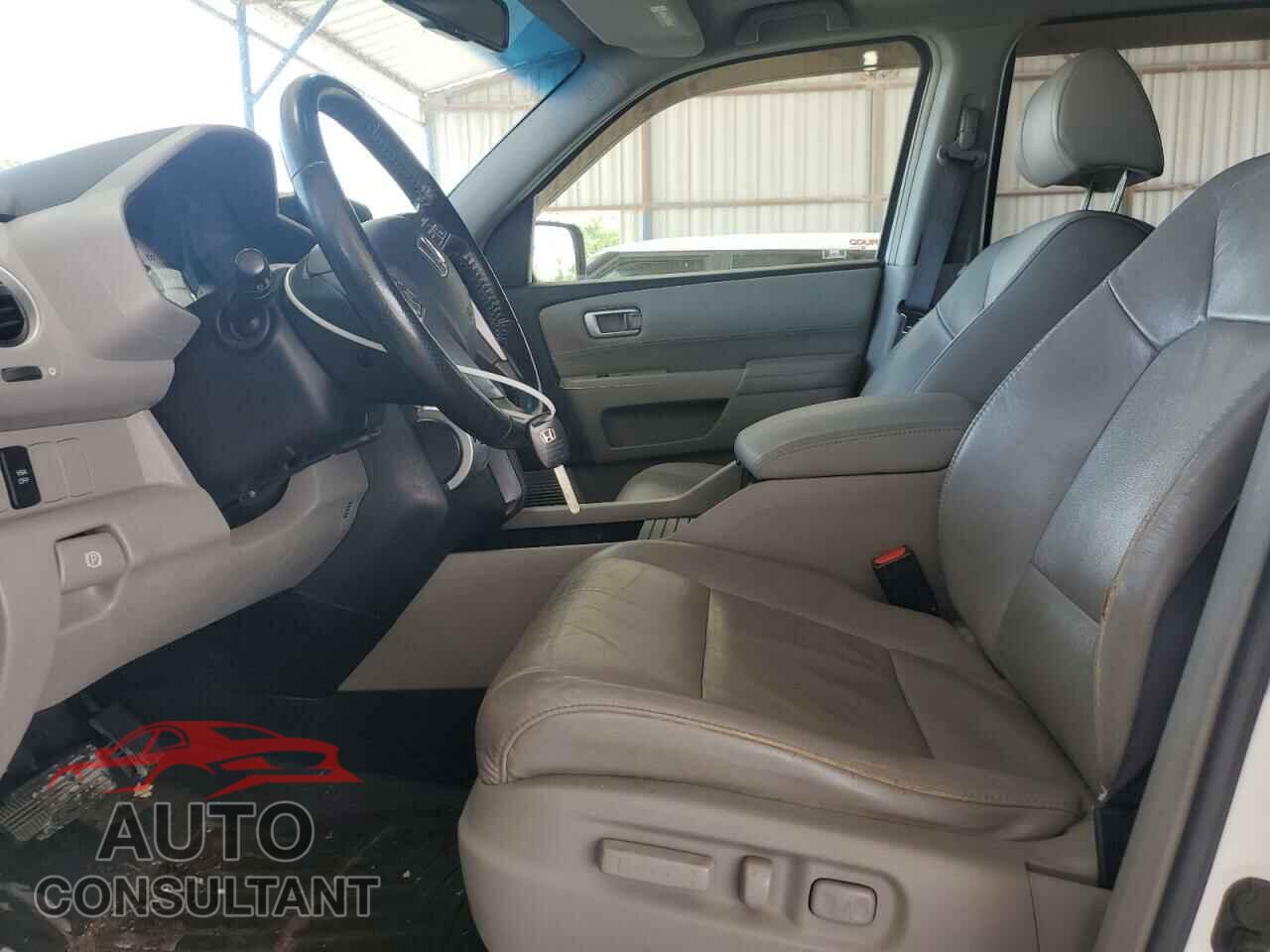 HONDA PILOT 2009 - 5FNYF38649B026109
