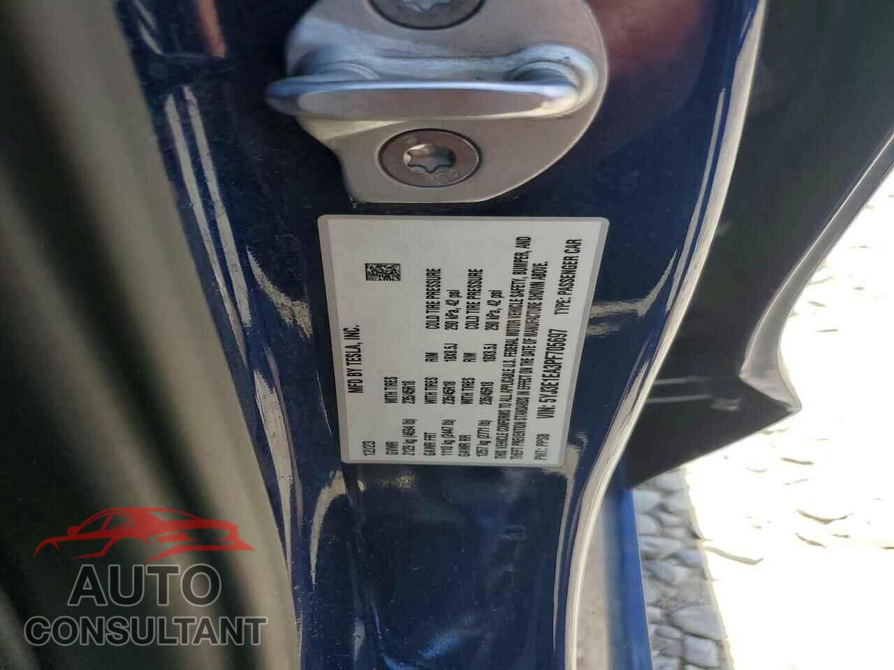 TESLA MODEL 3 2023 - 5YJ3E1EA3PF705697