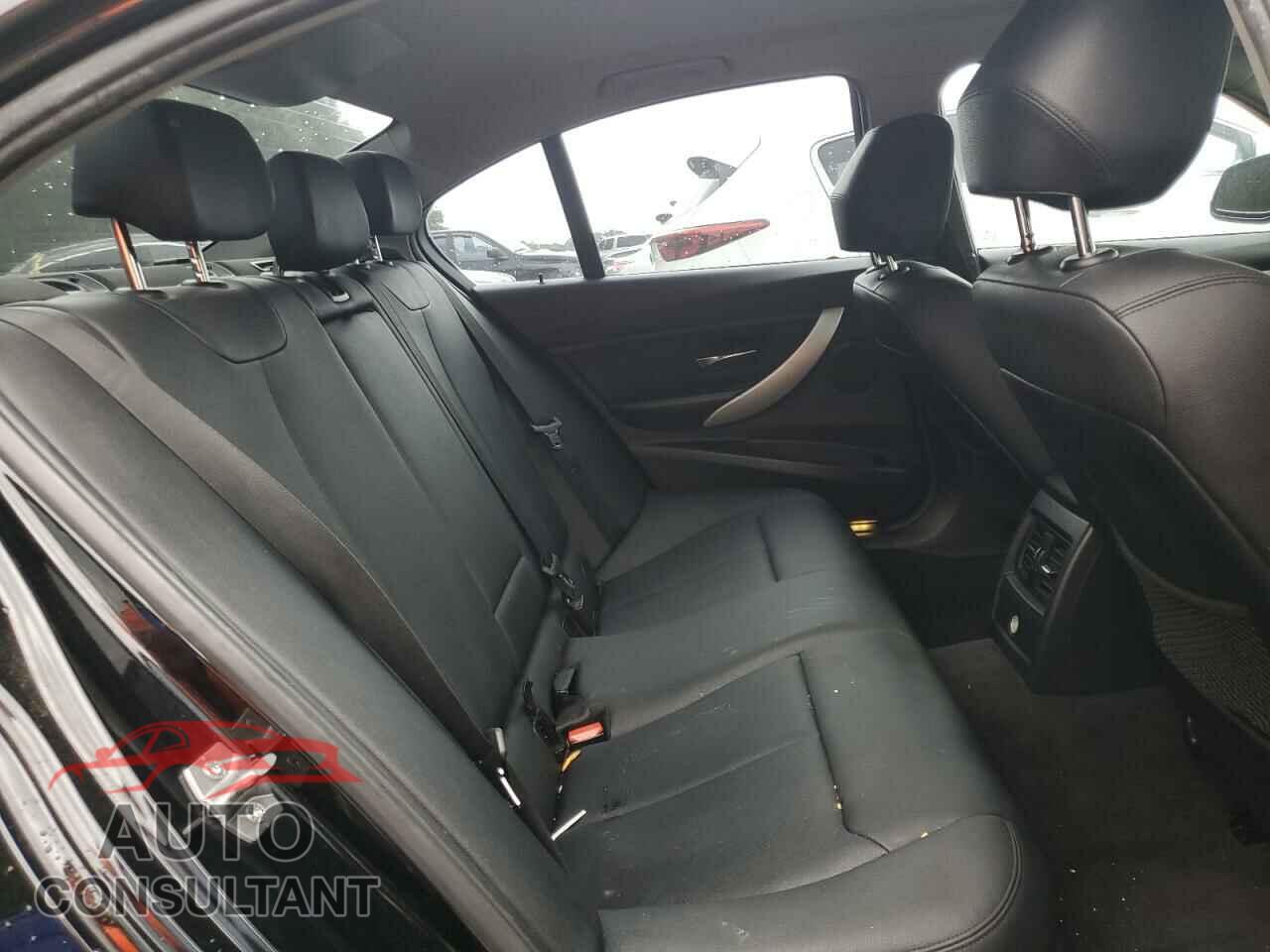 BMW 3 SERIES 2013 - WBA3C1C52DF434955