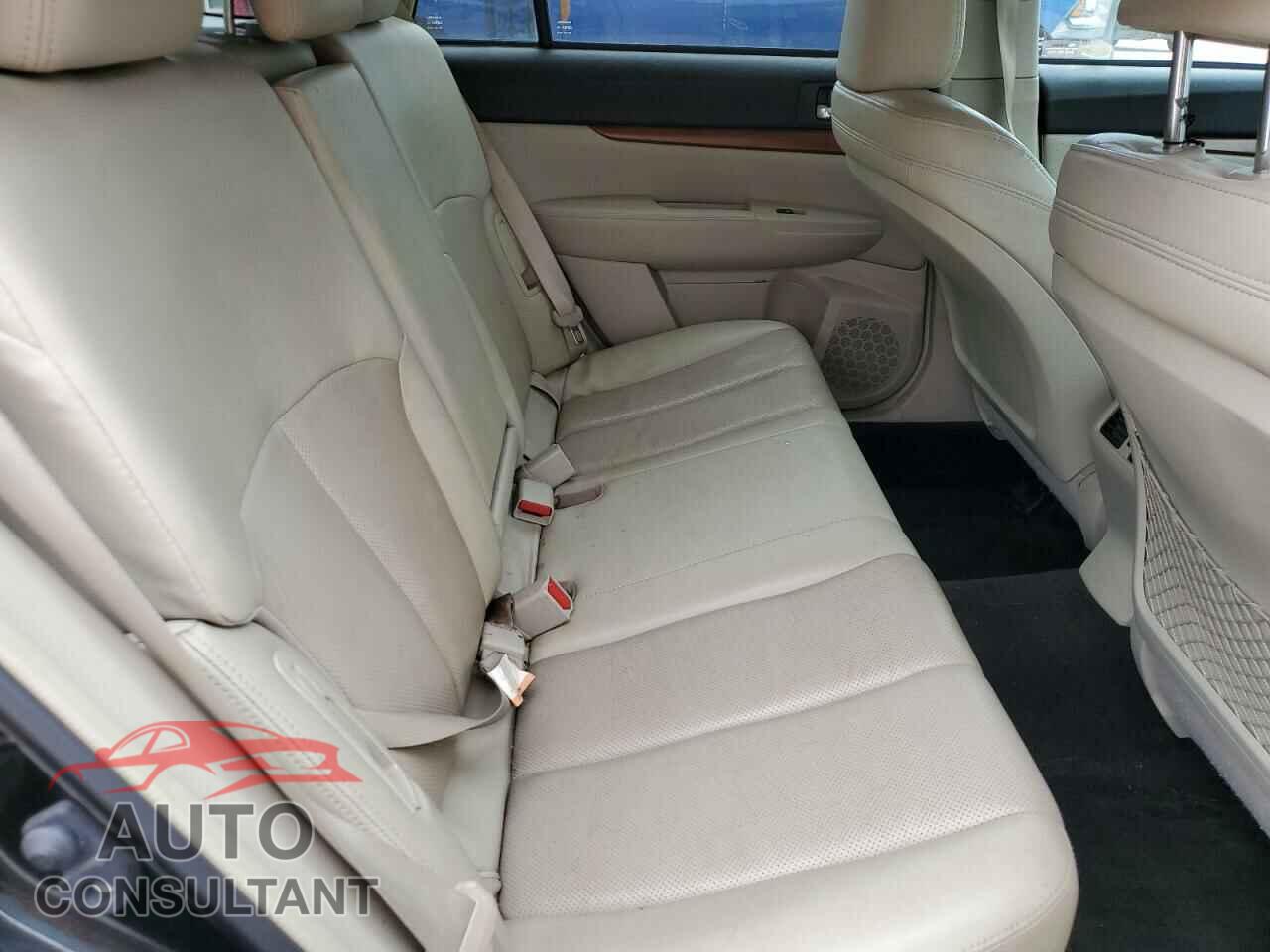 SUBARU OUTBACK 2014 - 4S4BRBLC9E3277361