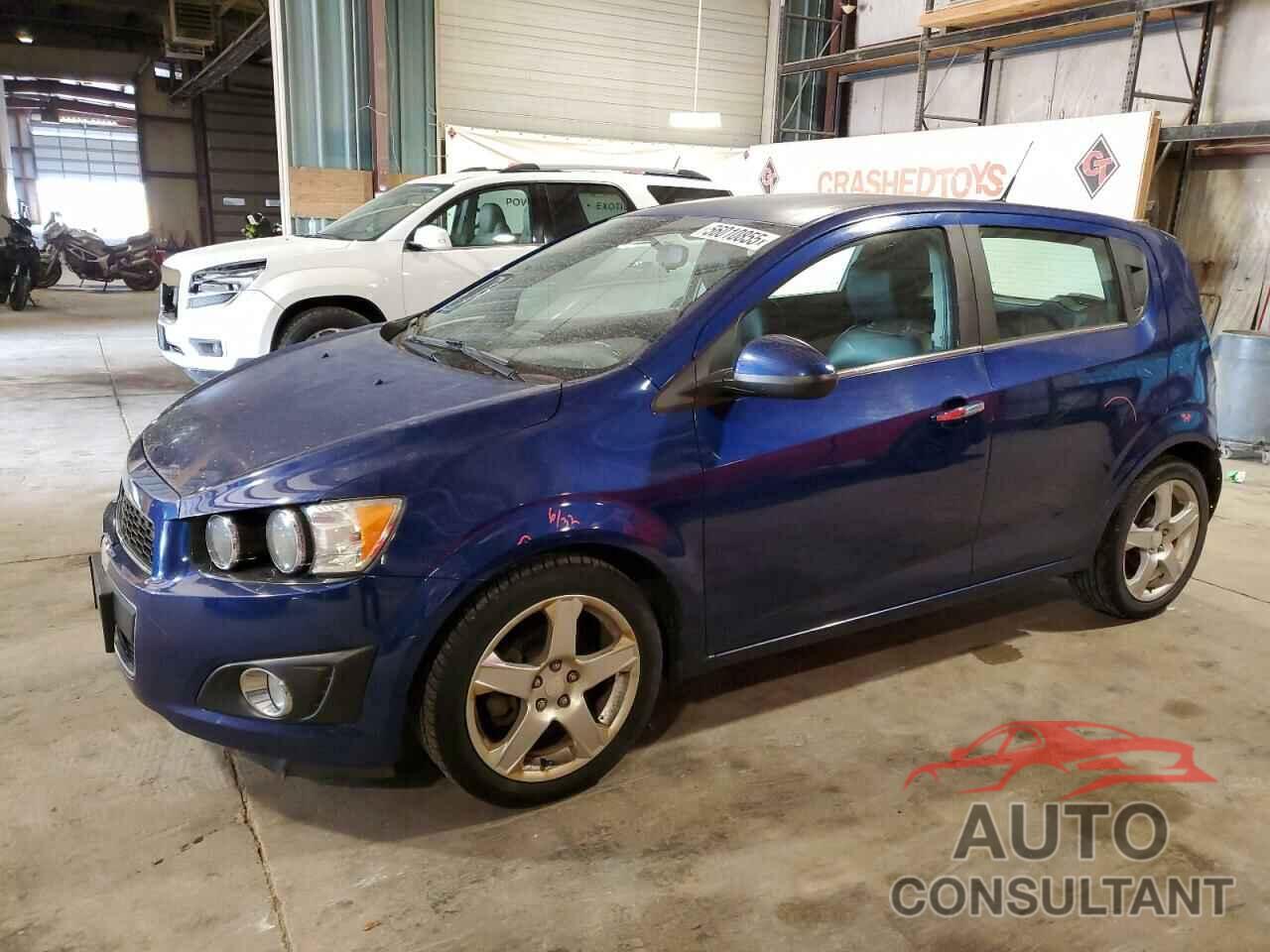 CHEVROLET SONIC 2014 - 1G1JE6SB1E4111883