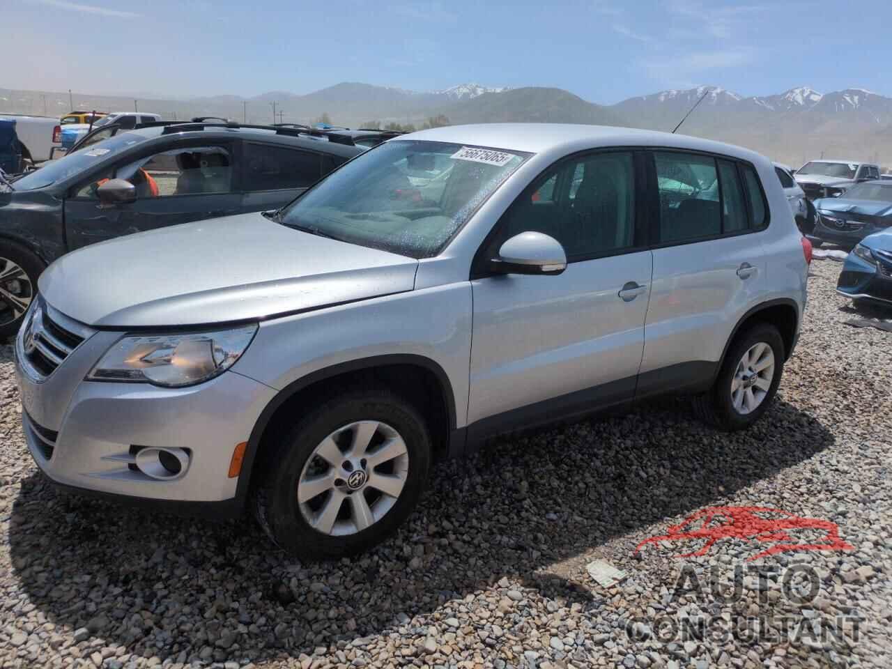 VOLKSWAGEN TIGUAN 2009 - WVGAV75N69W001792