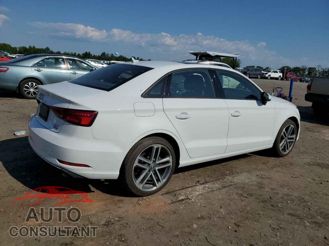 AUDI A3 2017 - WAUB8GFF0H1018619