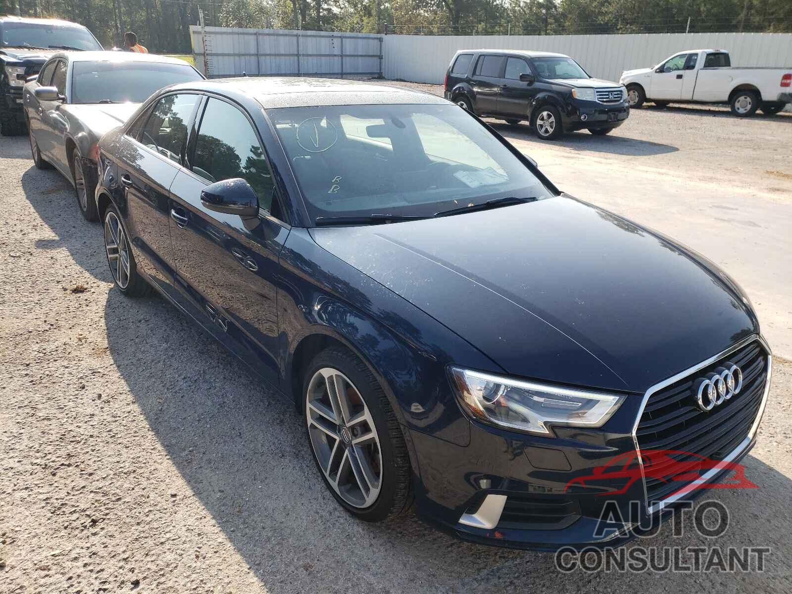 AUDI A3 2018 - WAUAUGFF4J1024565