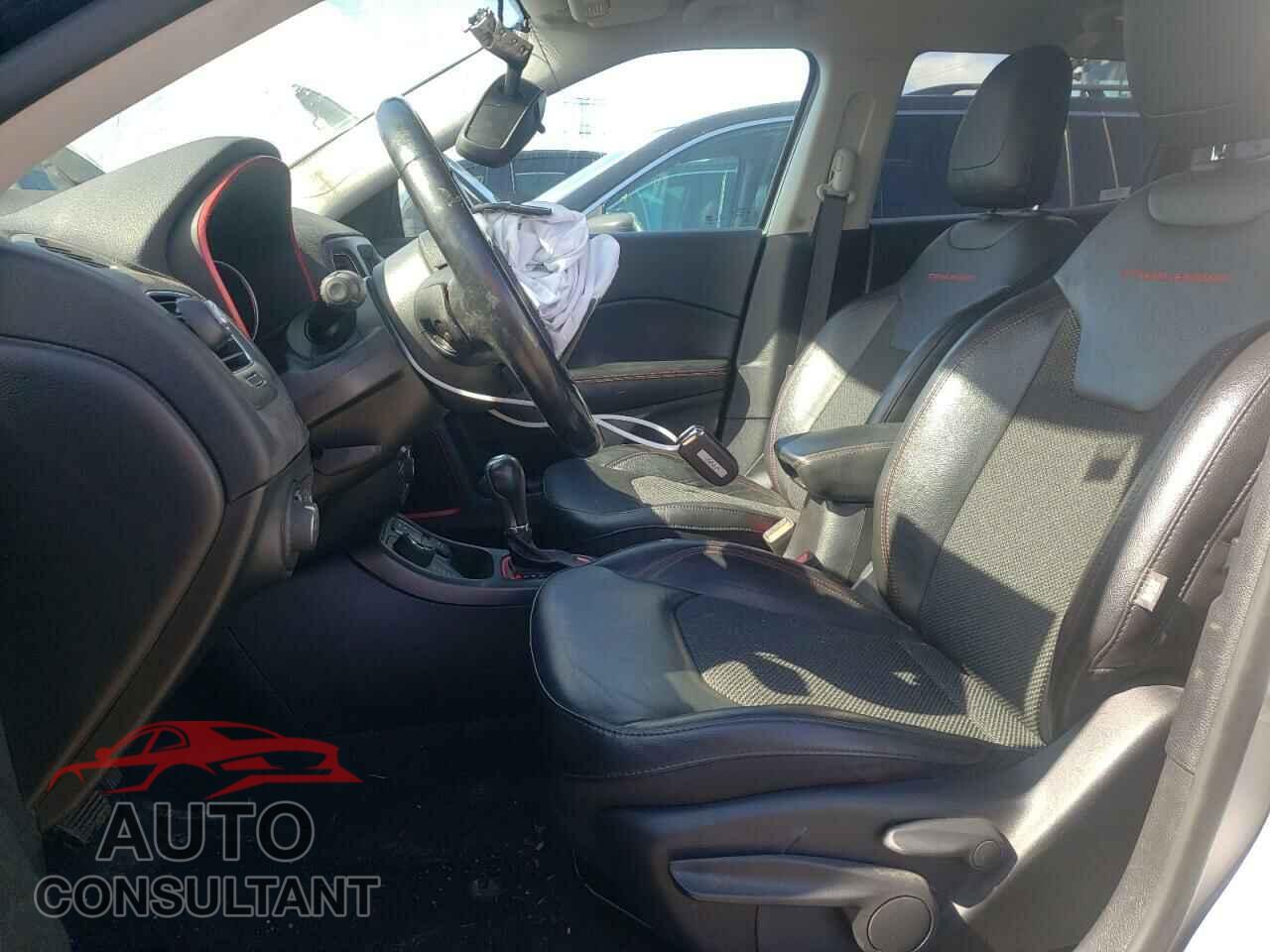 JEEP COMPASS 2020 - 3C4NJDDB5LT189578